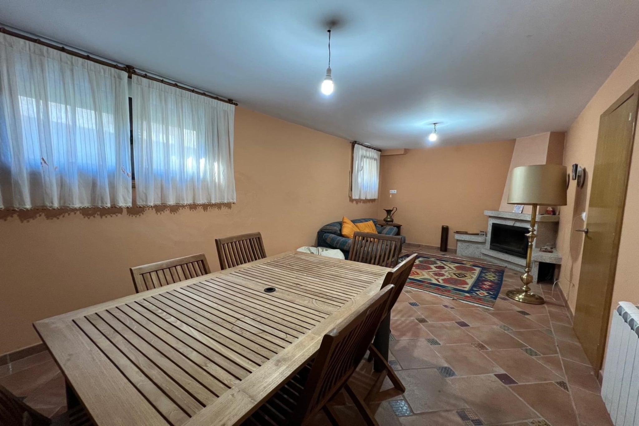 YourHouse Fontevella II-Living room