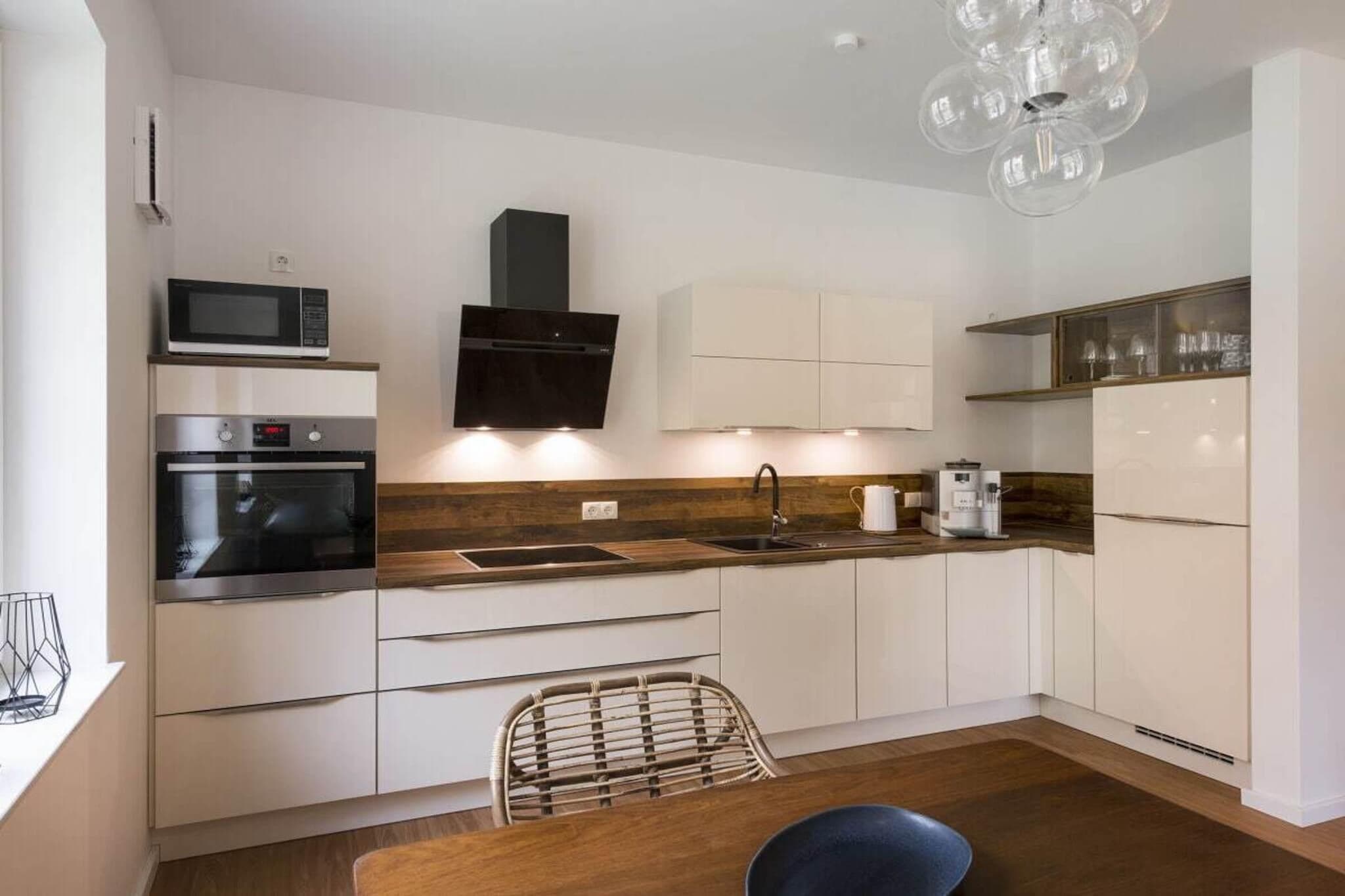 Holiday apartment by the lake