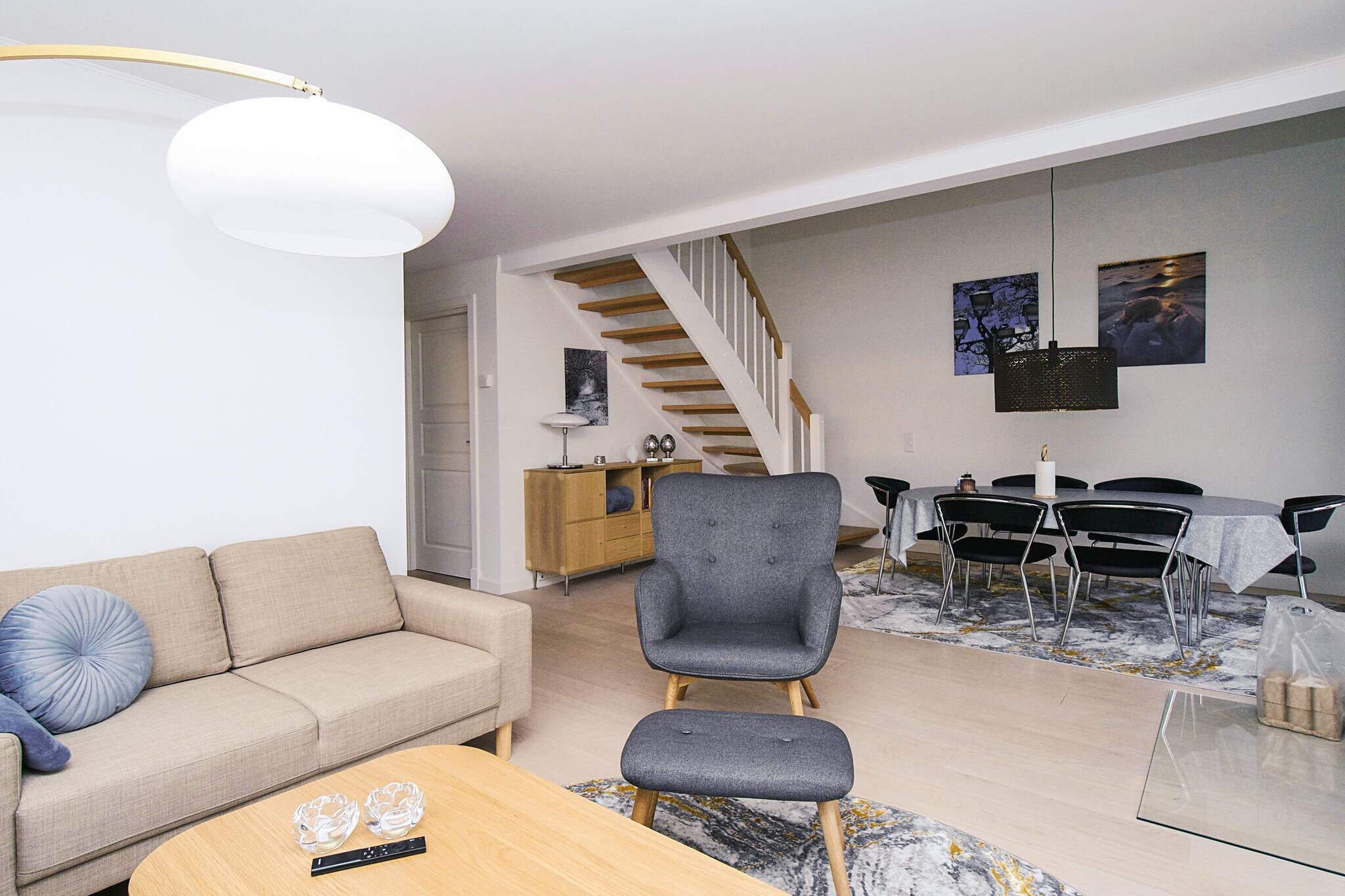 Kitchen(cooker(electric), coffee machine, microwave, dishwasher, fridge-freezer), Living/bed room(TV, chromecast), bedroom(double bed), bedroom(double bed), bedroom(double bed), bathroom(washbasin, shower, steam shower, toilet), bathroom(washbasin, shower, toilet), balcony, balcony, heating(central), garden furniture, garden furniture, sun loungers, sun loungers