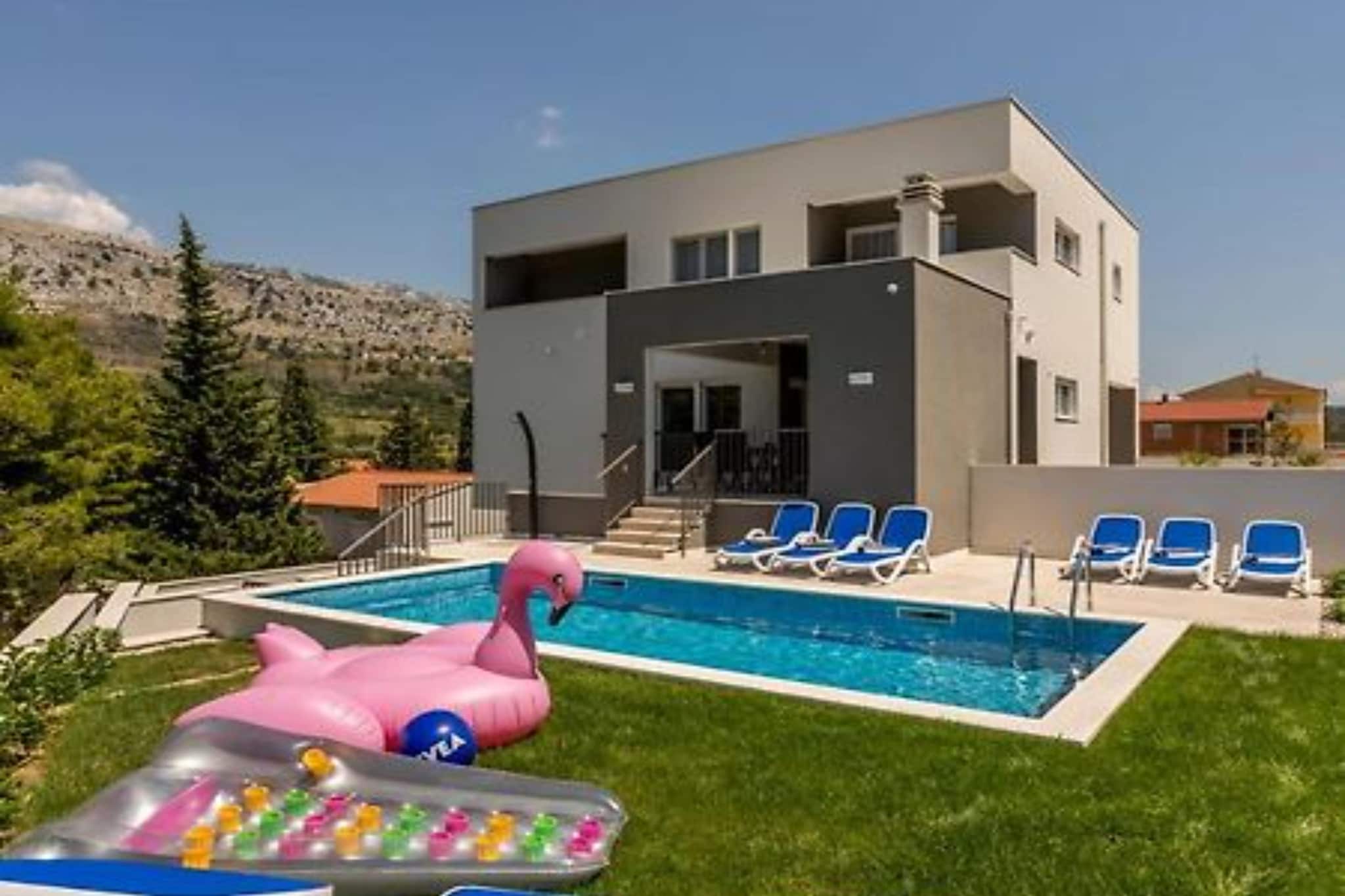 Modern & Stylish Villa with Private Pool - Four Bedroom Villa with Pool-Pool