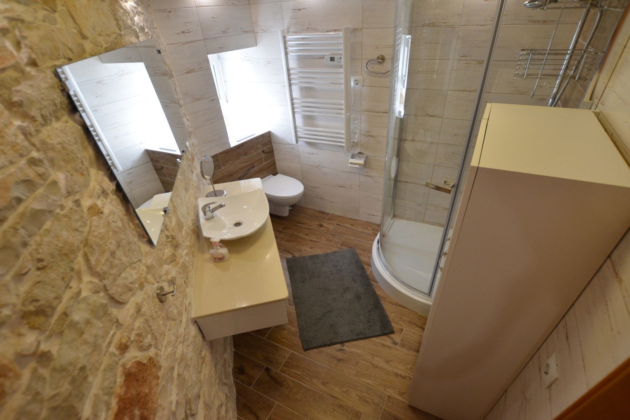 Urban and Upscale Homes Rovinj Old Town - Classic One Bedroom Apartment  (owner A2)-Badkamer