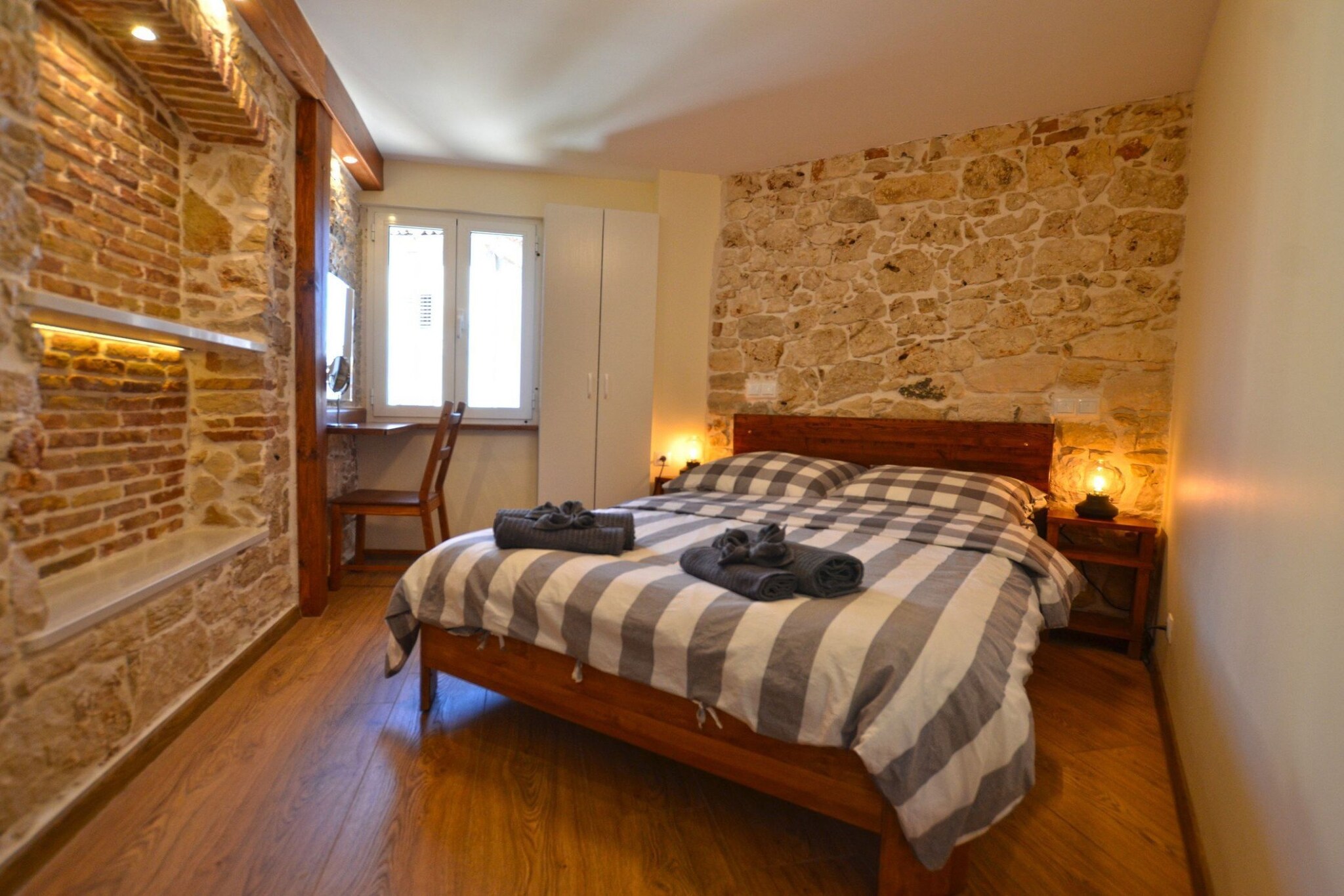 Urban and Upscale Homes Rovinj Old Town - Standard One Bedroom Apartment (owner A3)-Slaapkamer