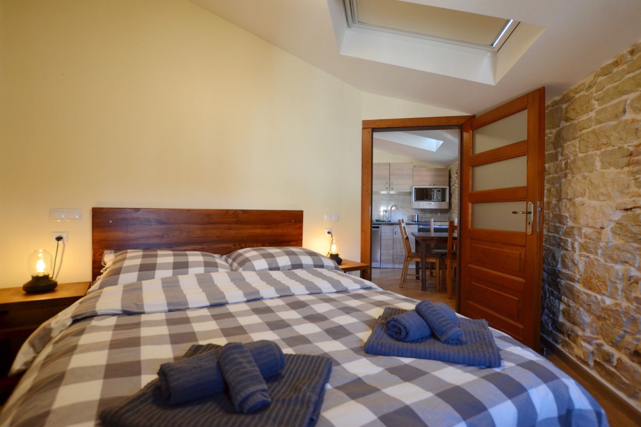 Urban and Upscale Homes Rovinj Old Town - Comfort One Bedroom Apartment (owner A4)-Slaapkamer