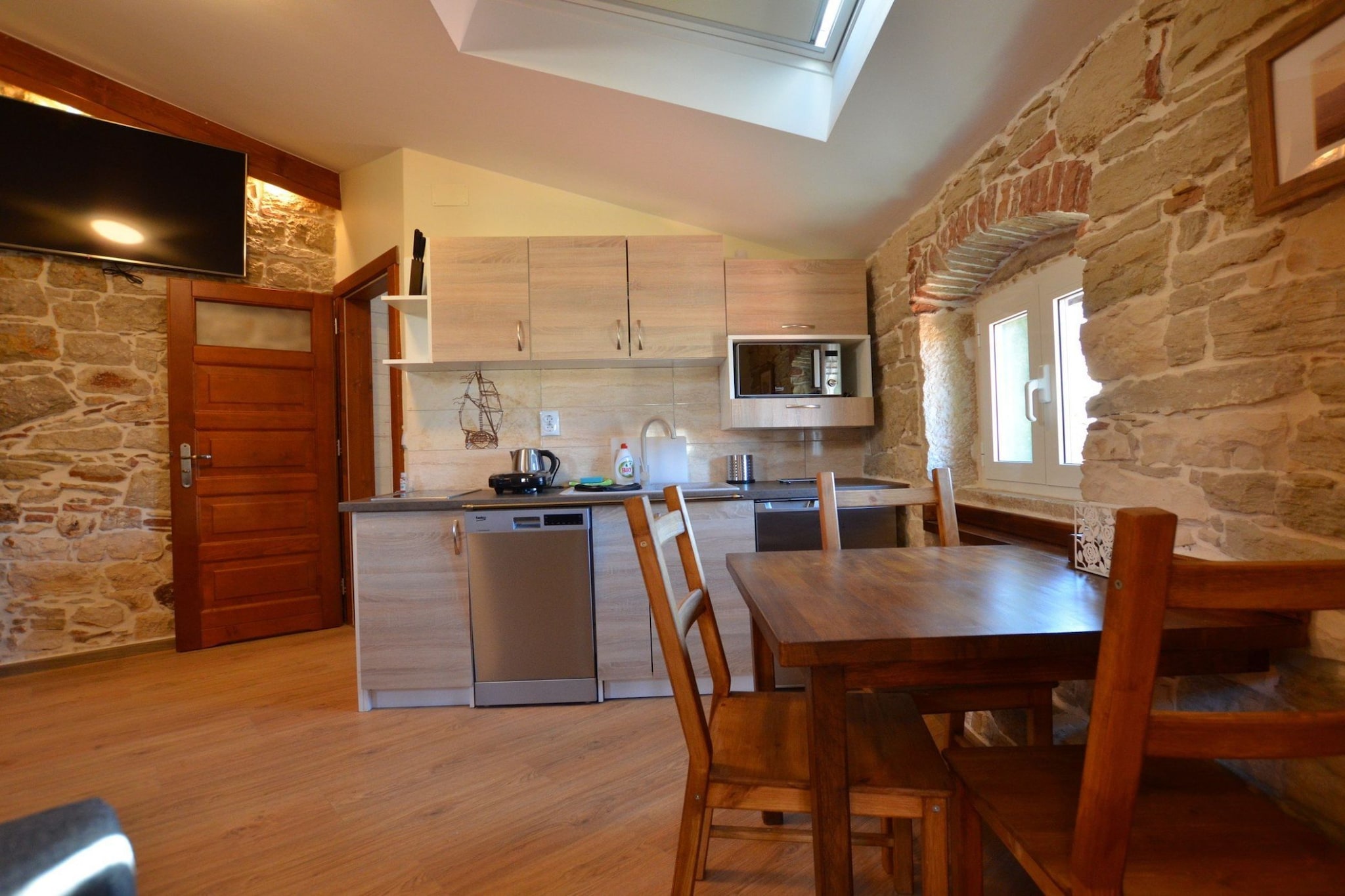 Urban and Upscale Homes Rovinj Old Town - Comfort One Bedroom Apartment (owner A4)-Keuken