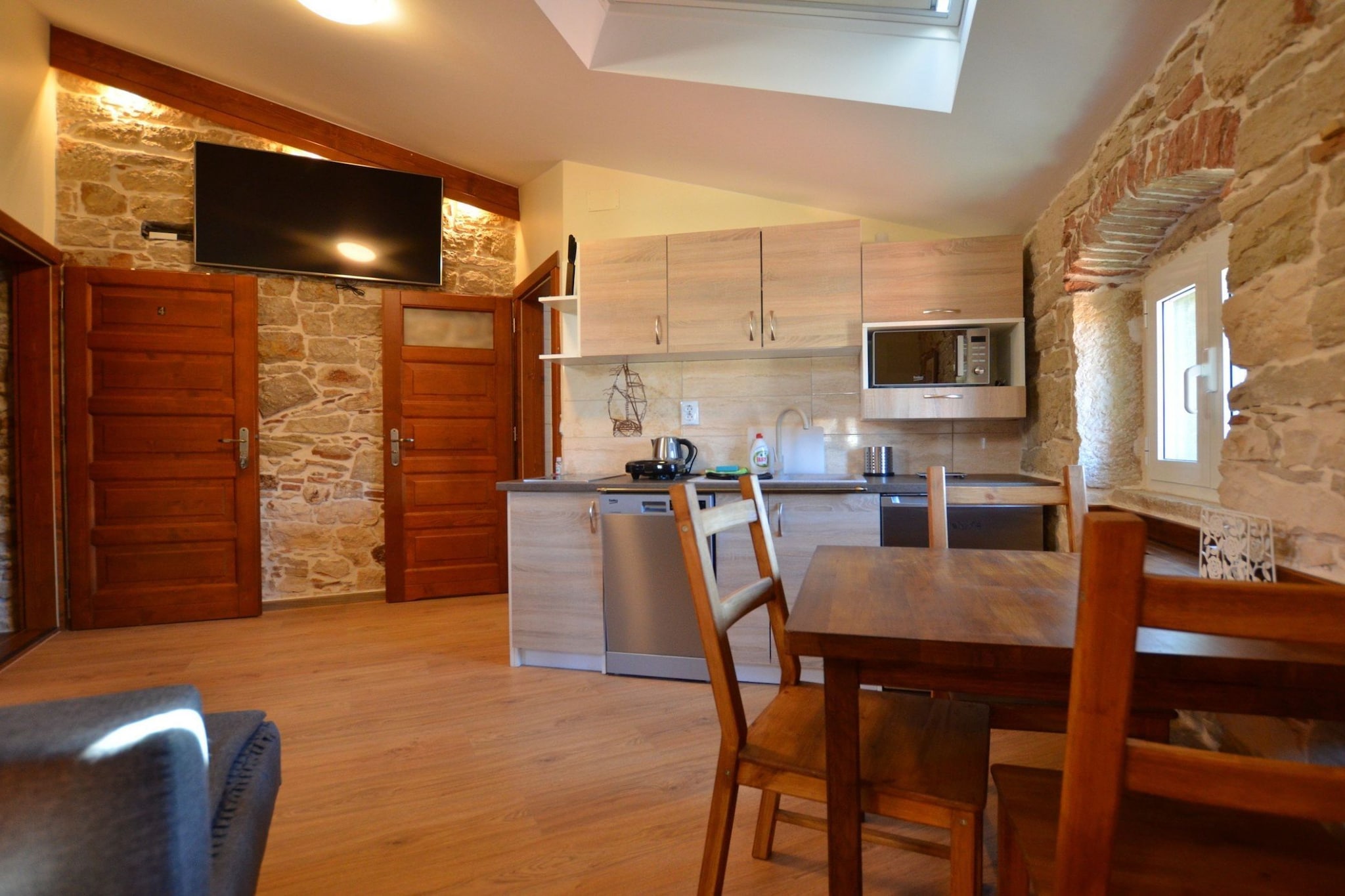 Urban and Upscale Homes Rovinj Old Town - Comfort One Bedroom Apartment (owner A4)-Keuken