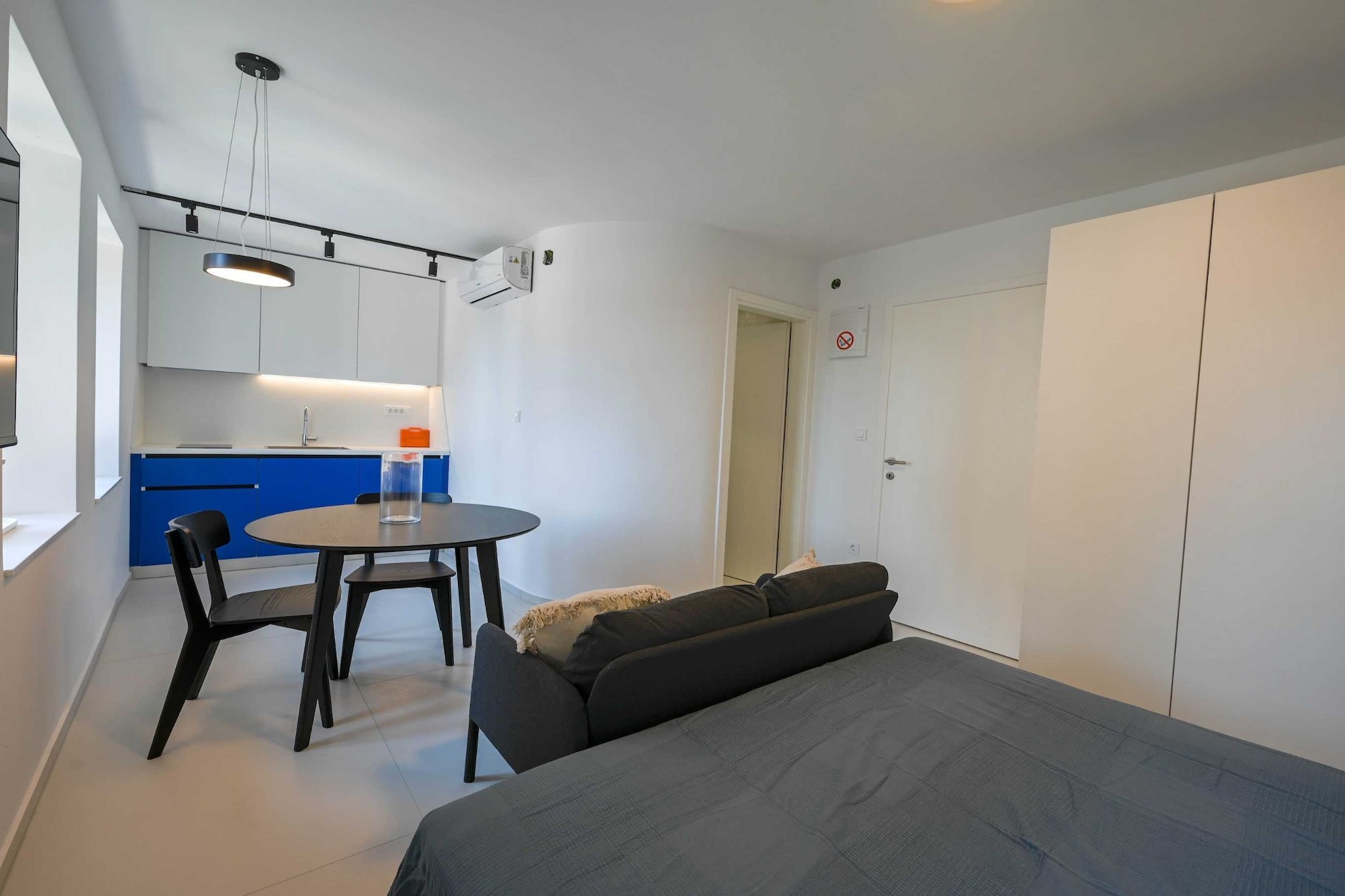 Smart and Cozy Downtown Rovinj Nooks - Studio Apartment (owner Blue One)-Bedroom