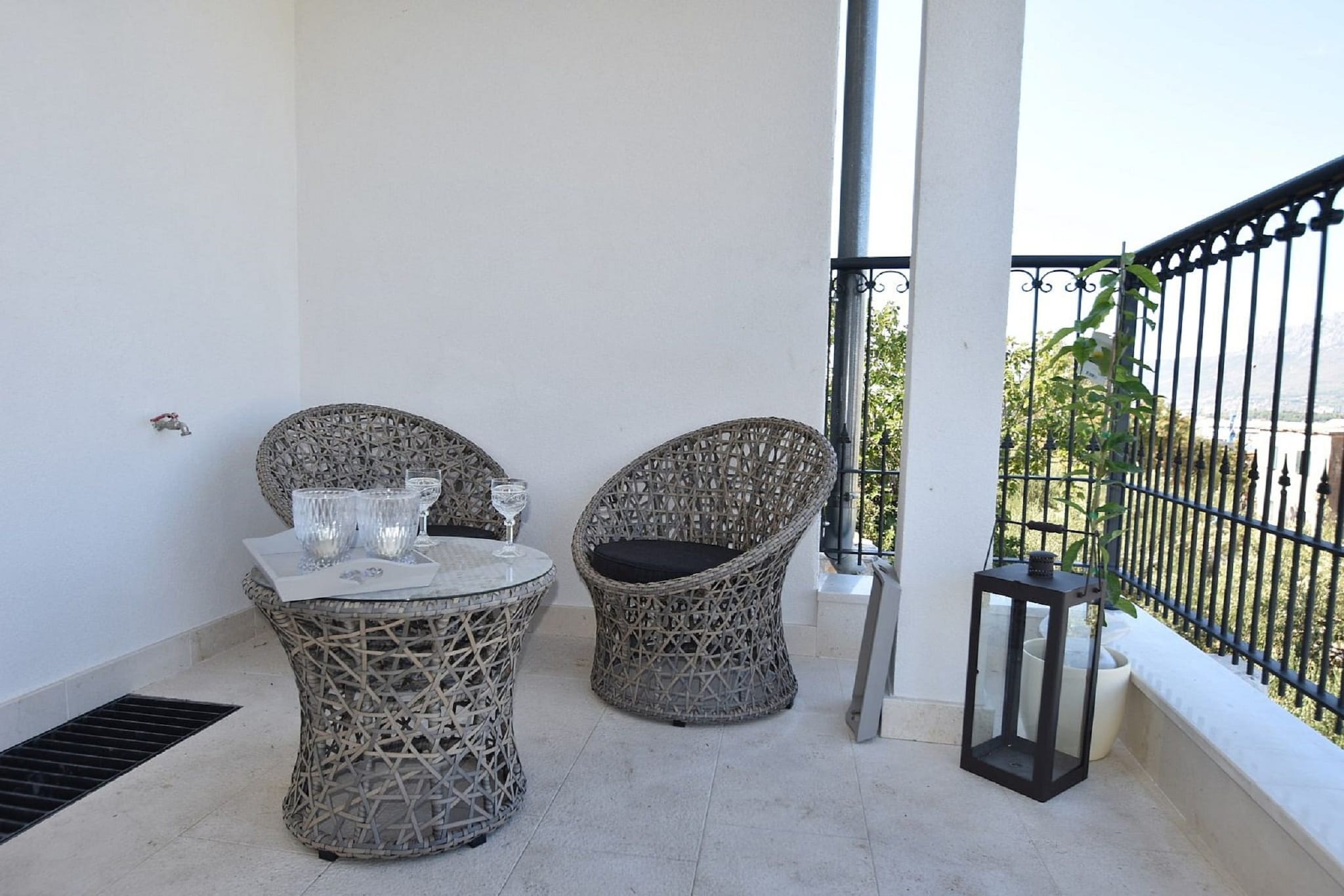 Apartment Mandika - One Bedroom Apartment-Terrace