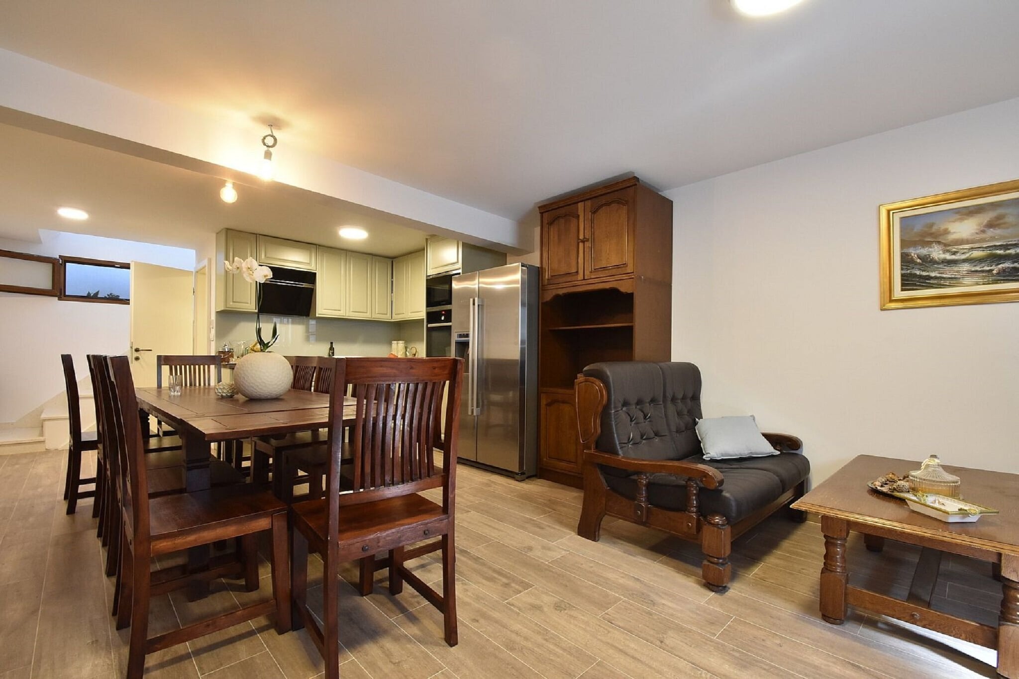 Apartment Mandika - One Bedroom Apartment-Dining room