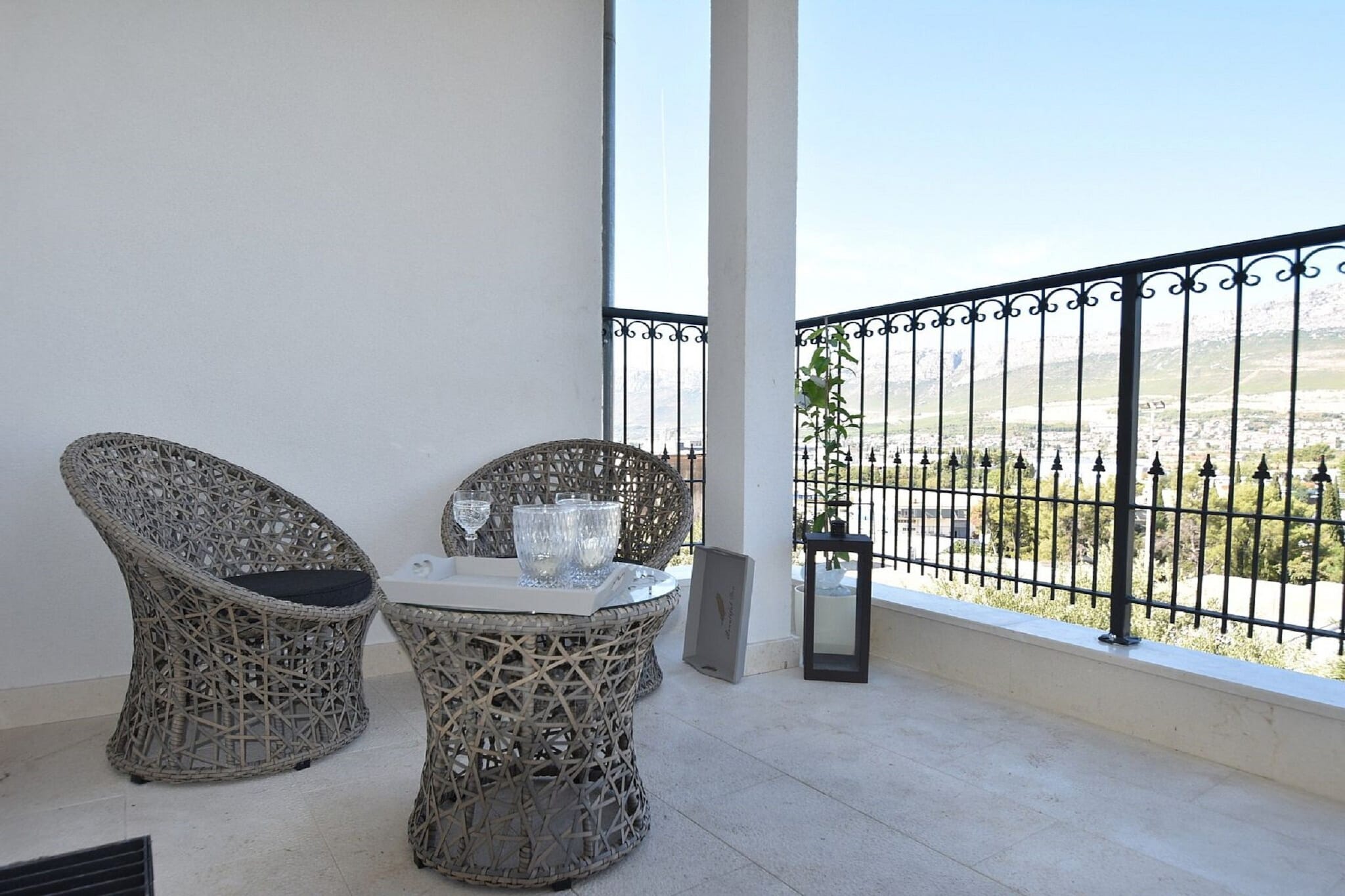 Apartment Mandika - One Bedroom Apartment-Terrace