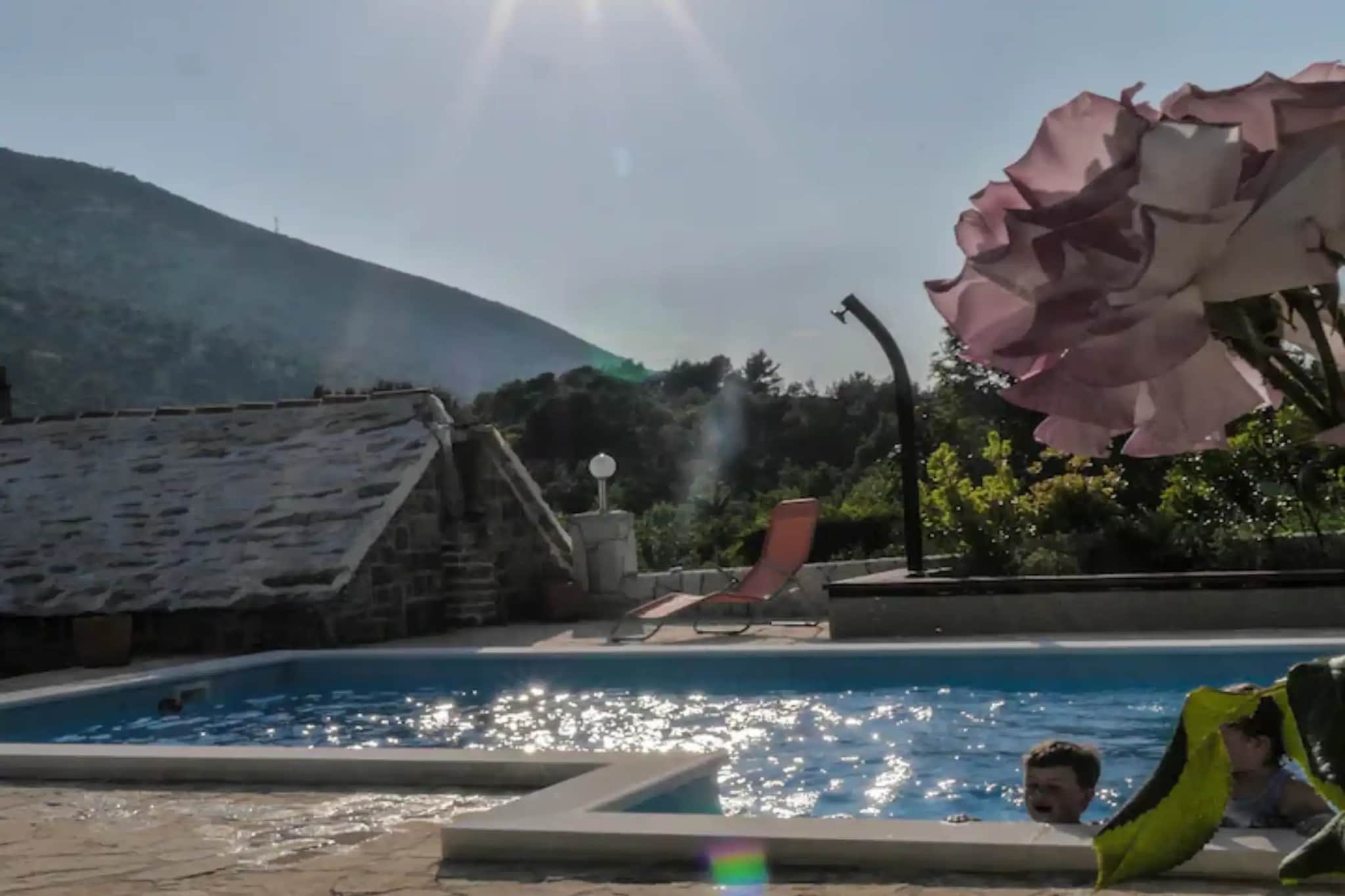 Three Bedroom Villa  With Private Pool-Piscine