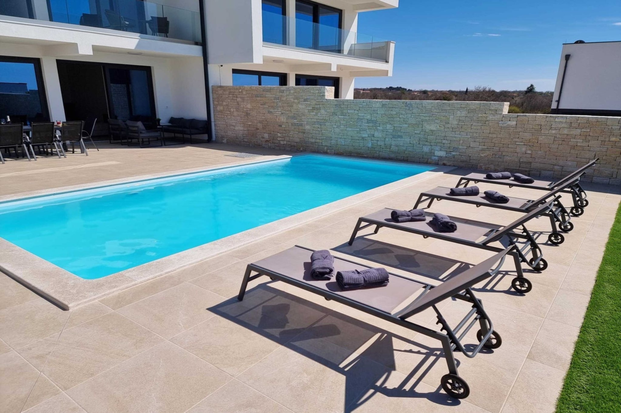 Sunset Garden Villa in Kanfanar-Zwembad