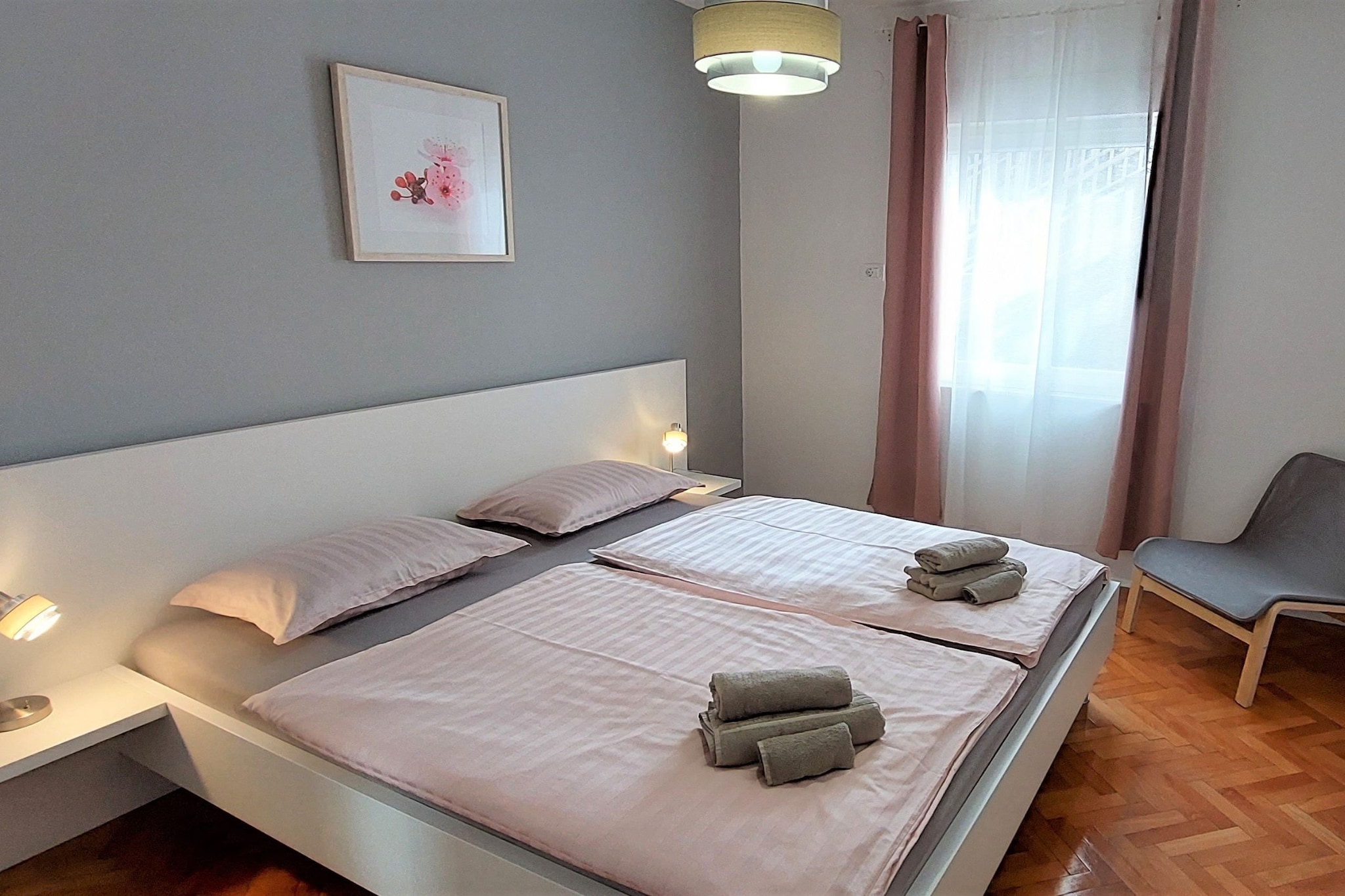 Modern Crikvenica Apartments with Sea View - Two Bedroom Apartment with Balcony-Slaapkamer