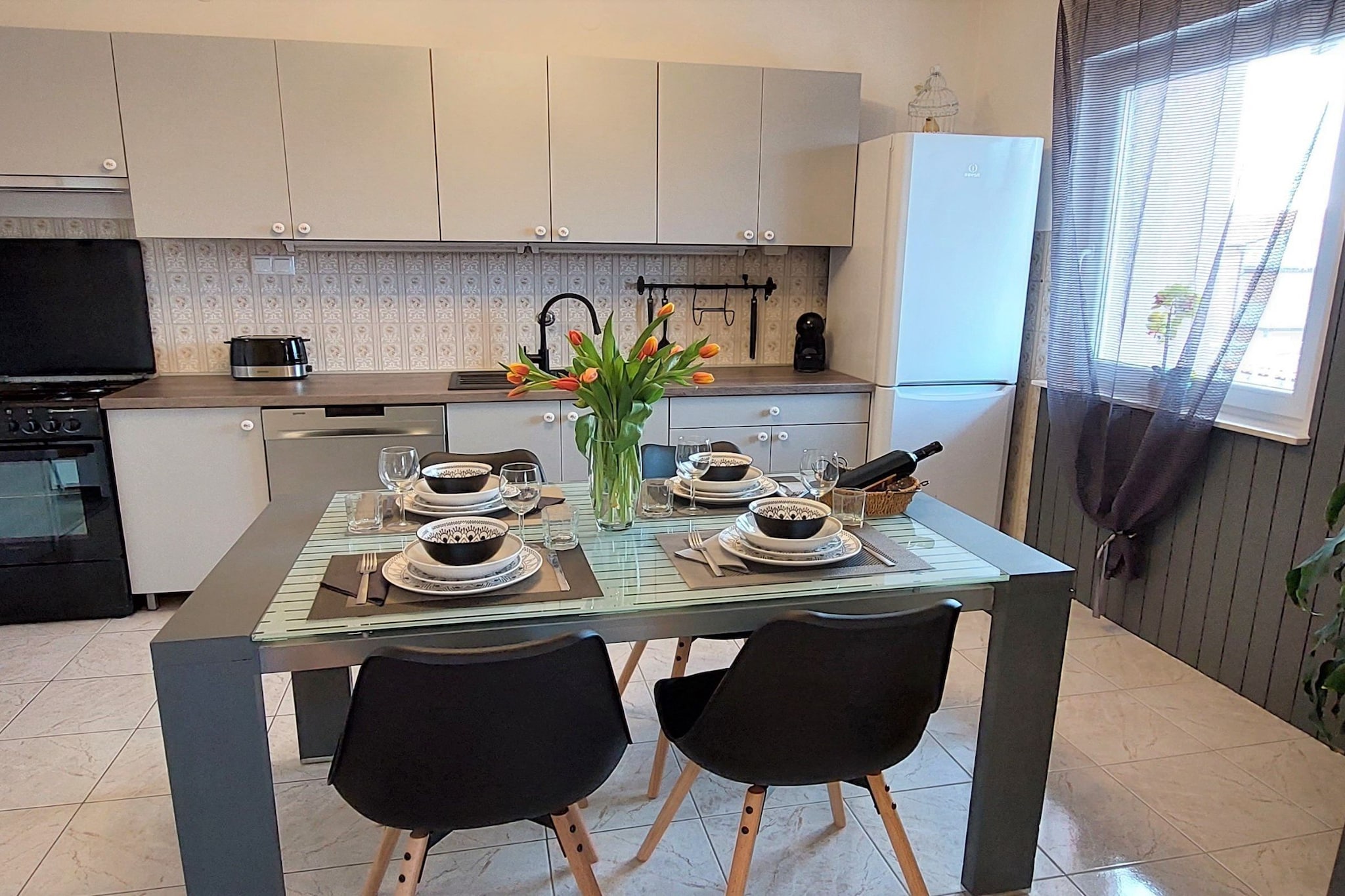 Modern Crikvenica Apartments with Sea View - Two Bedroom Apartment with Balcony-Keuken