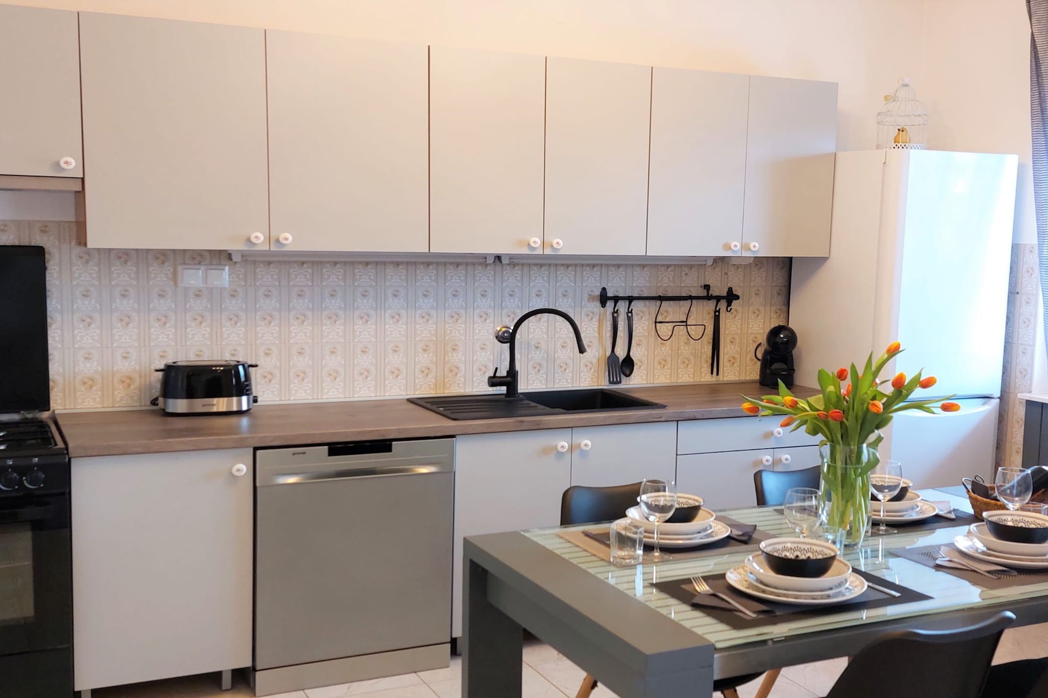 Modern Crikvenica Apartments with Sea View - Two Bedroom Apartment with Balcony-Keuken