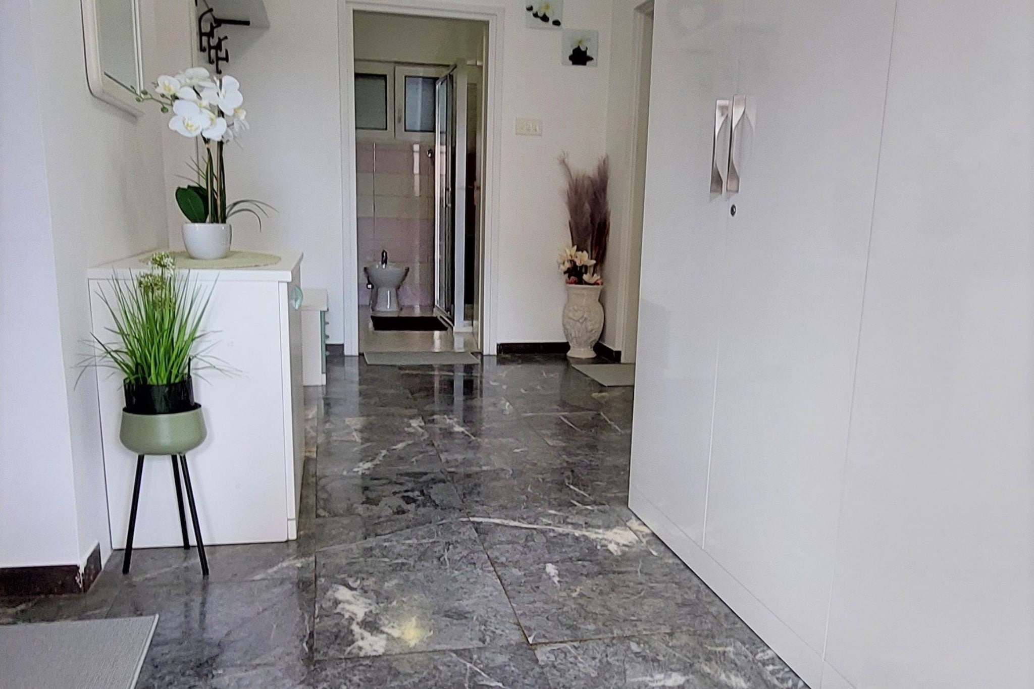 Modern Crikvenica Apartments with Sea View - Two Bedroom Apartment with Balcony-Binnen