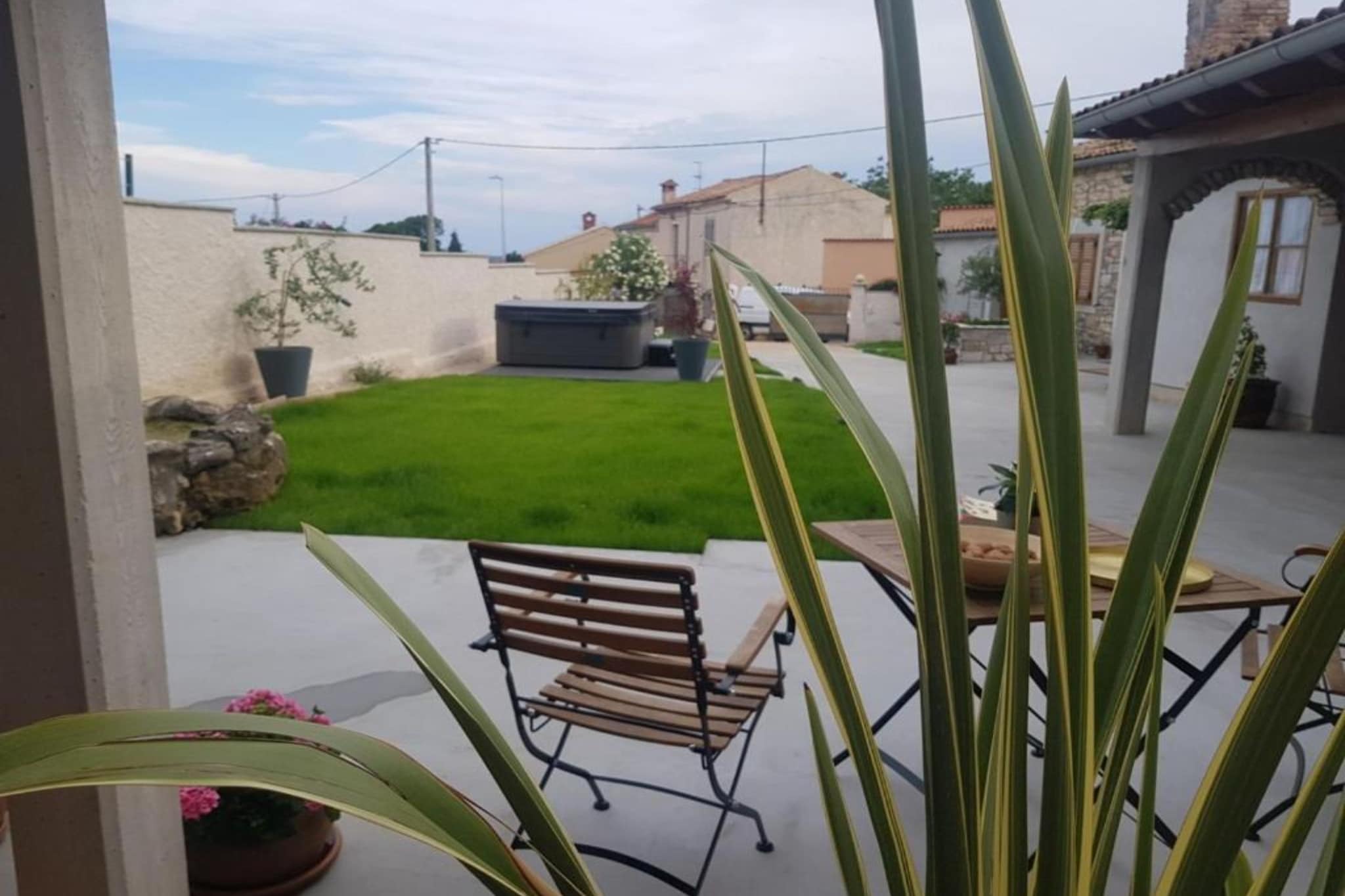 One bedroom apartment ( Ground floor) -(A4)-Buitenlucht
