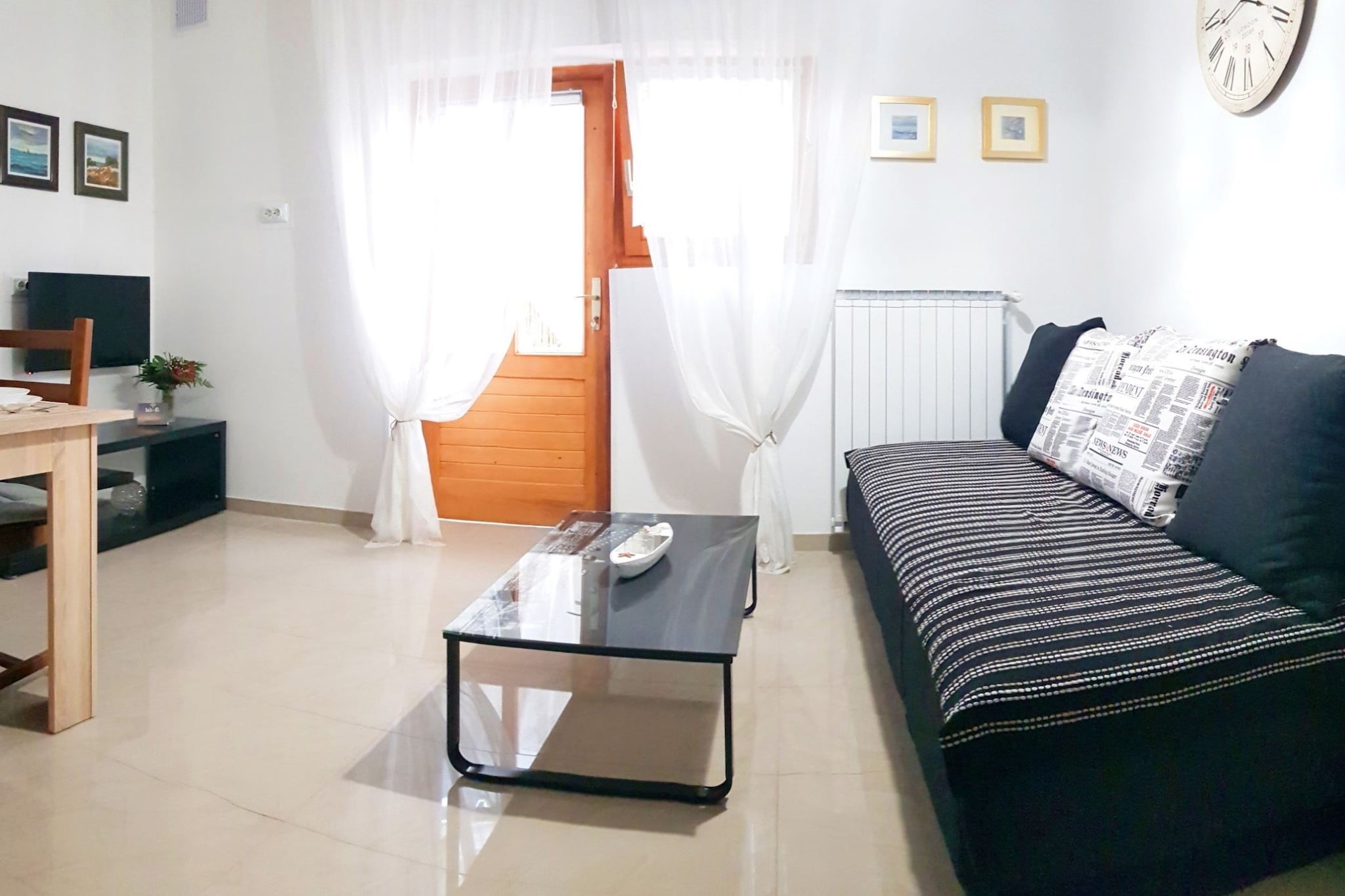 Seafront Chic Crikvenica Apartments - Two Bedroom Apartment with Balcony and Terrace (owner veliki)