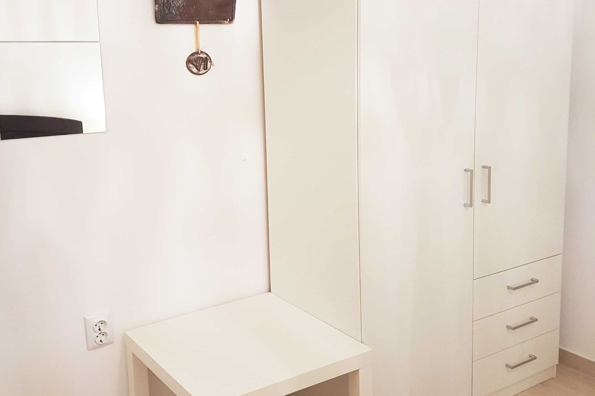 Seafront Chic Crikvenica Apartments - Two Bedroom Apartment with Balcony and Terrace (owner veliki)-Chambre