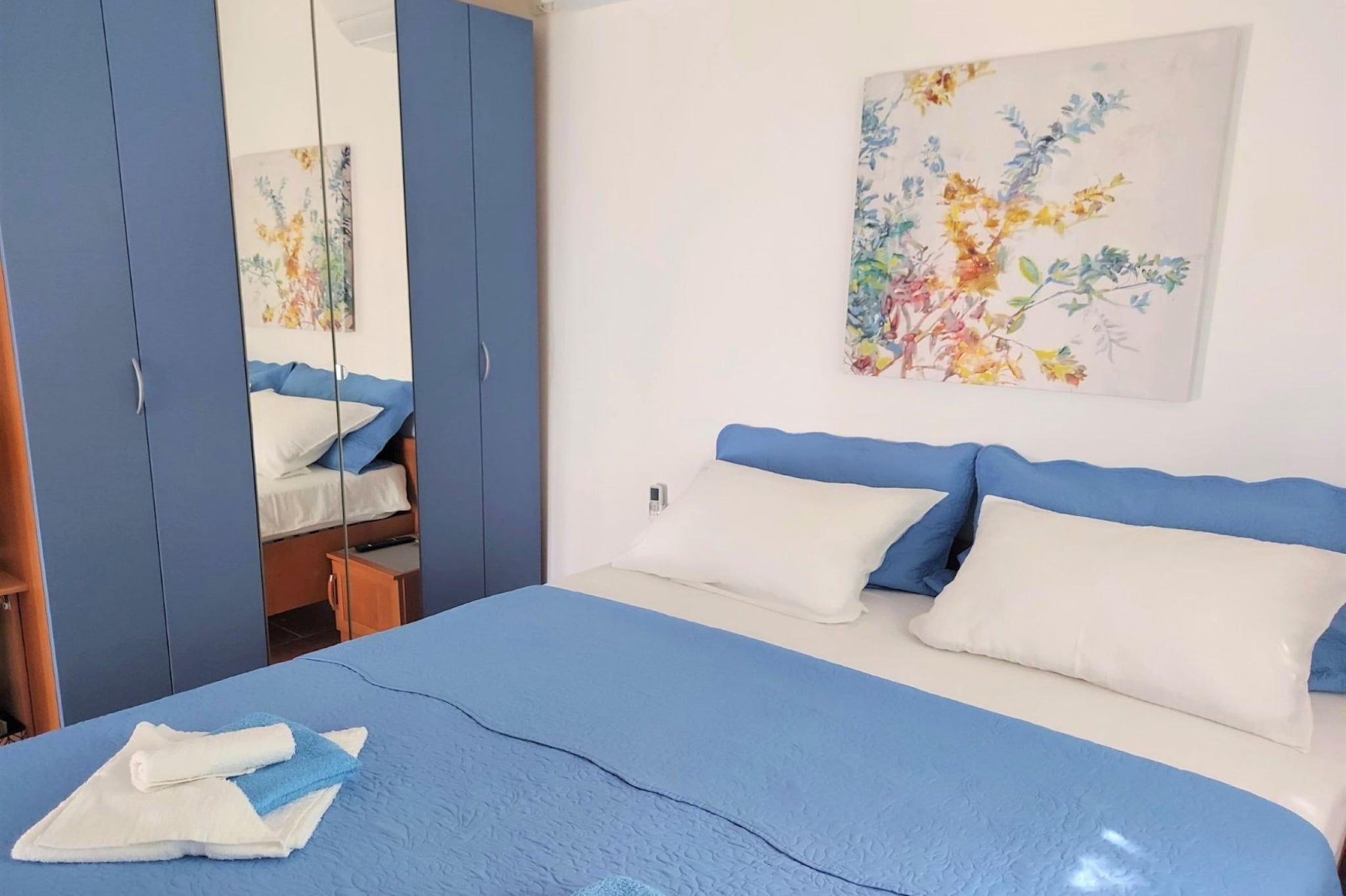 Serene Crikvenica Holiday Home with Hot Tub - Three Bedroom Holiday Home