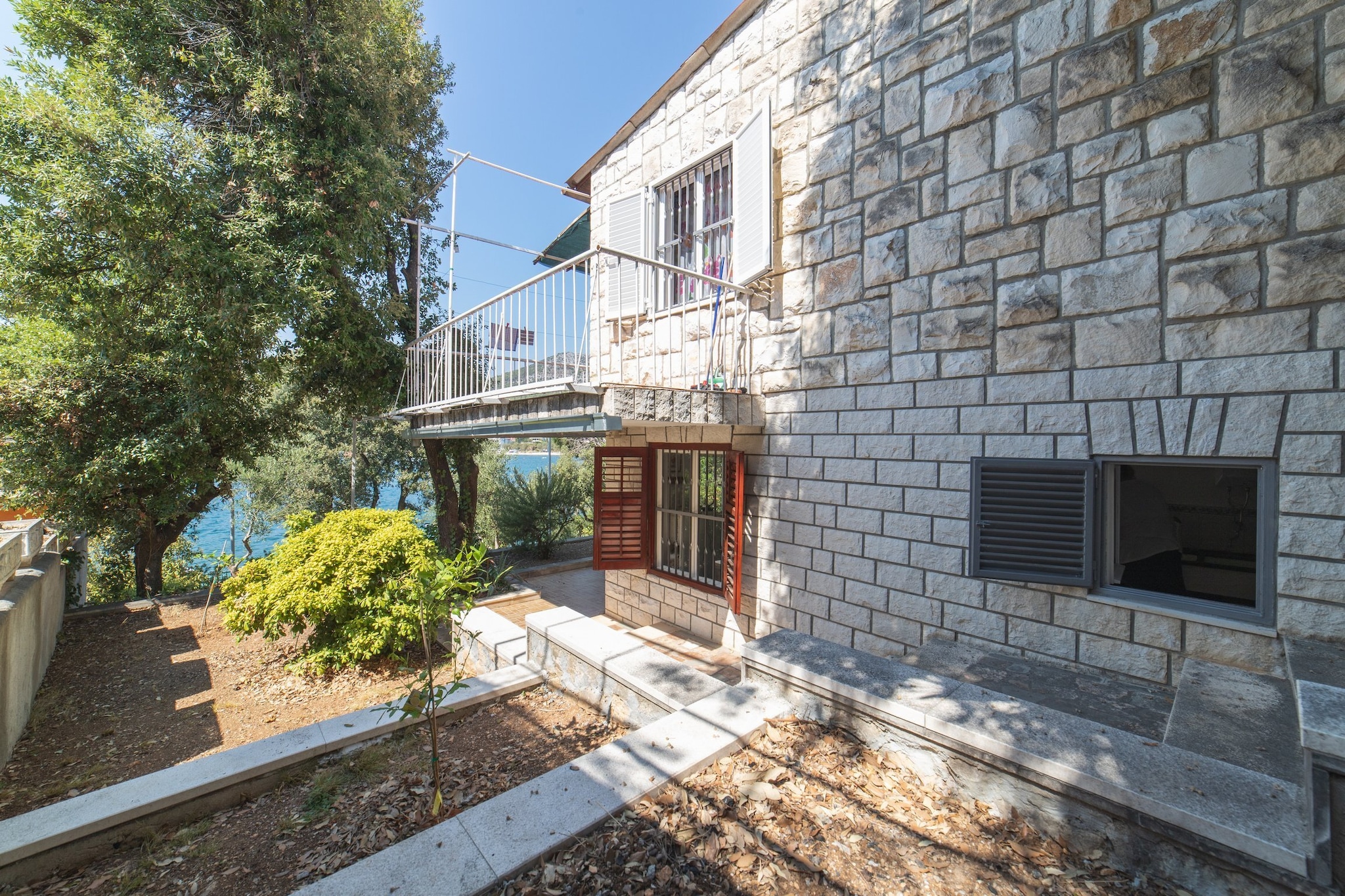 Two Bedroom Holiday Home-Outdoor