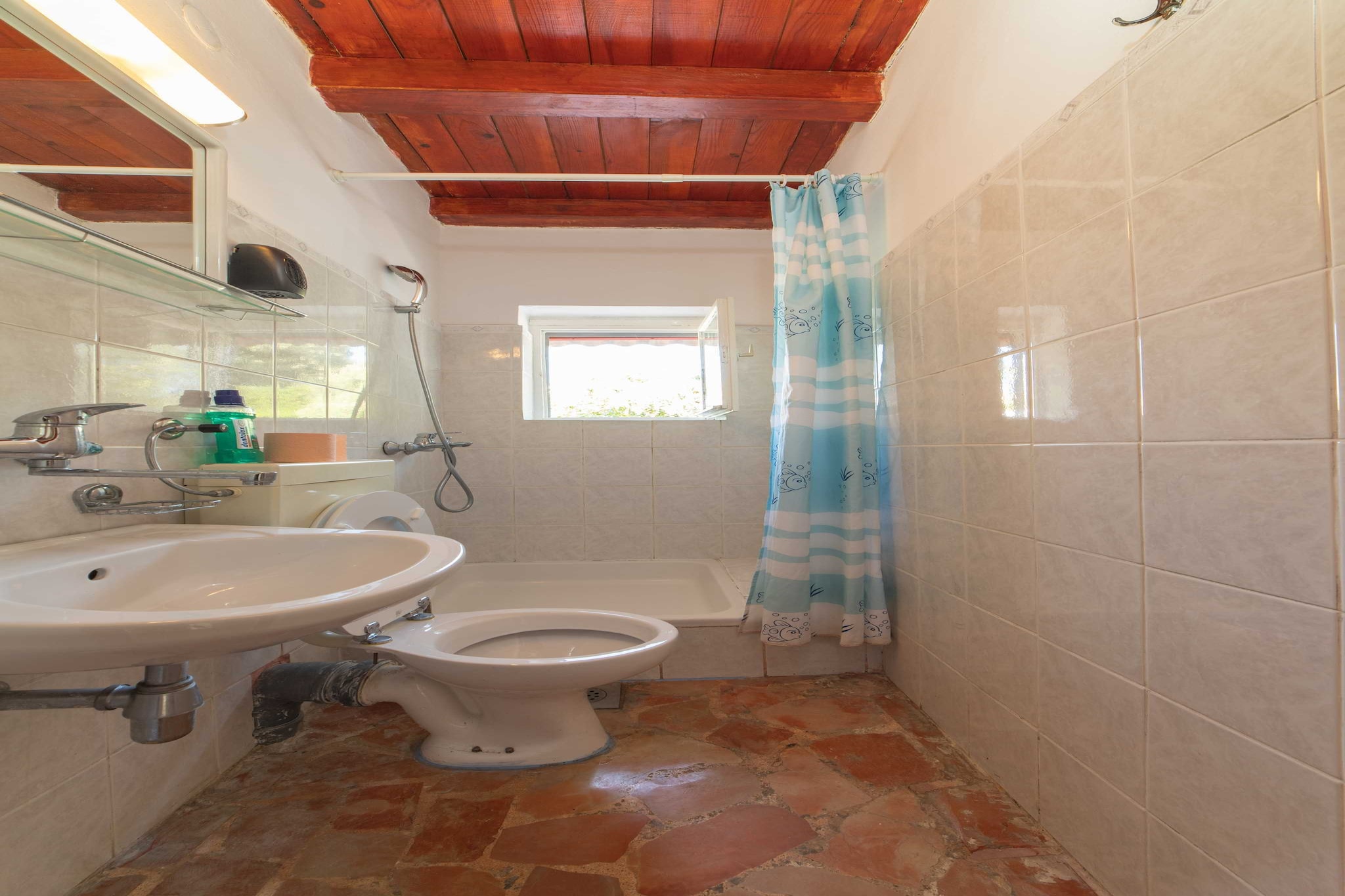 Two Bedroom Holiday Home-Bathroom