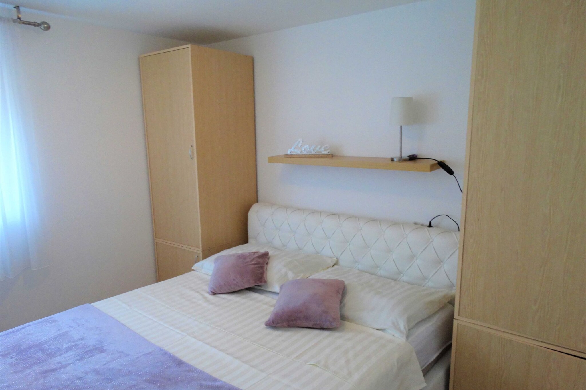 Selce Shorefront Apartment with Balcony and Sea View - Two Bedroom Apartment with Balcony and Sea View-Bedroom