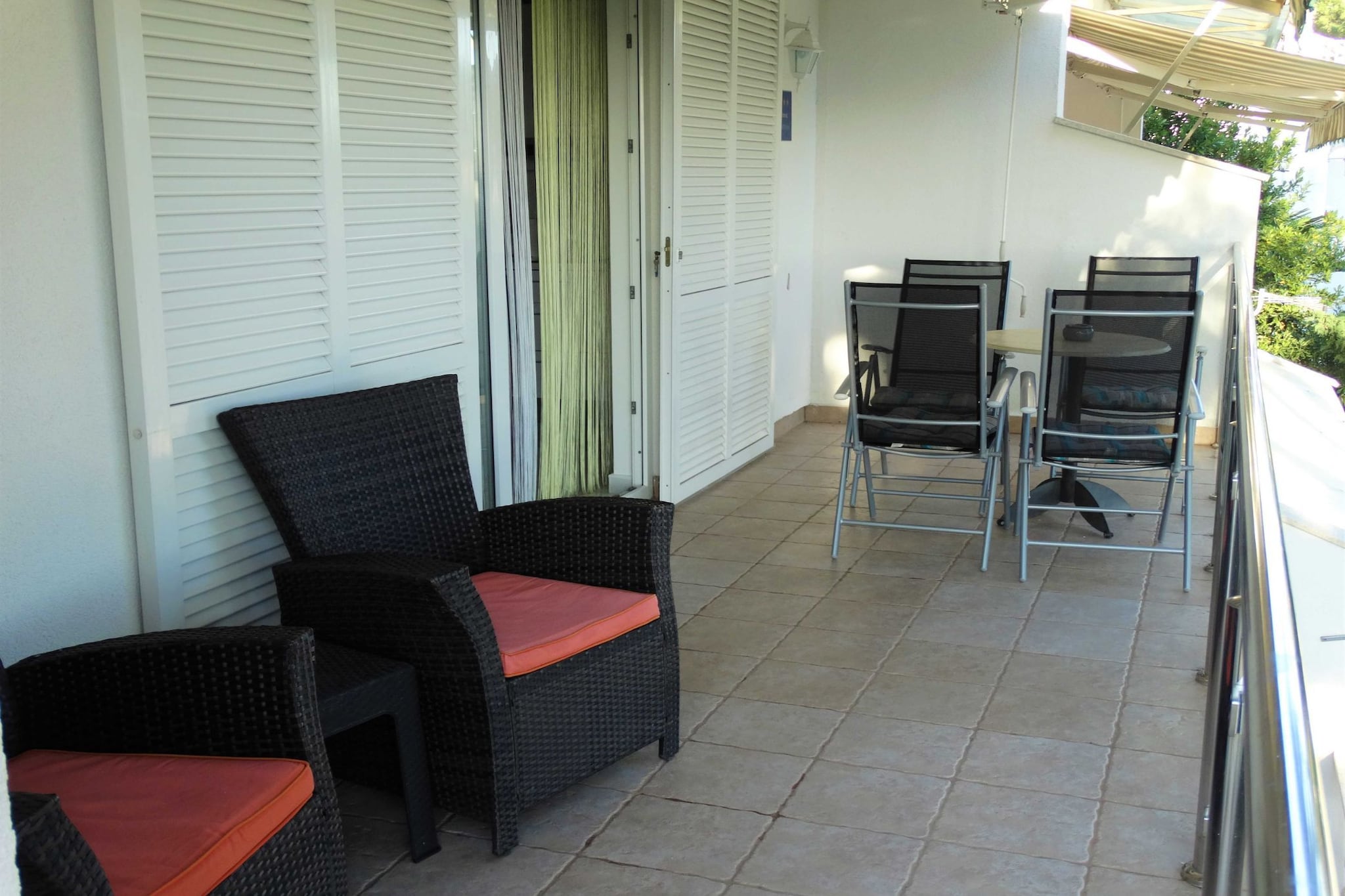 Selce Shorefront Apartment with Balcony and Sea View - Two Bedroom Apartment with Balcony and Sea View-Terrace balcony