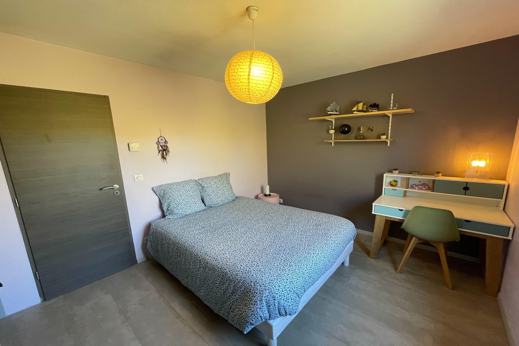 Bed Room