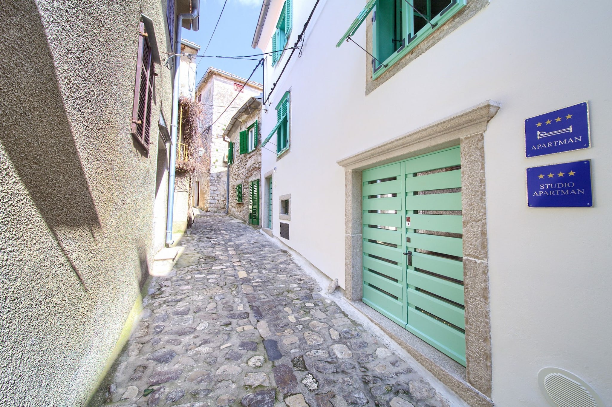Vibrant and Elegant Downtown Krk Apartments - Studio Apartment (owner 1)-Extérieur