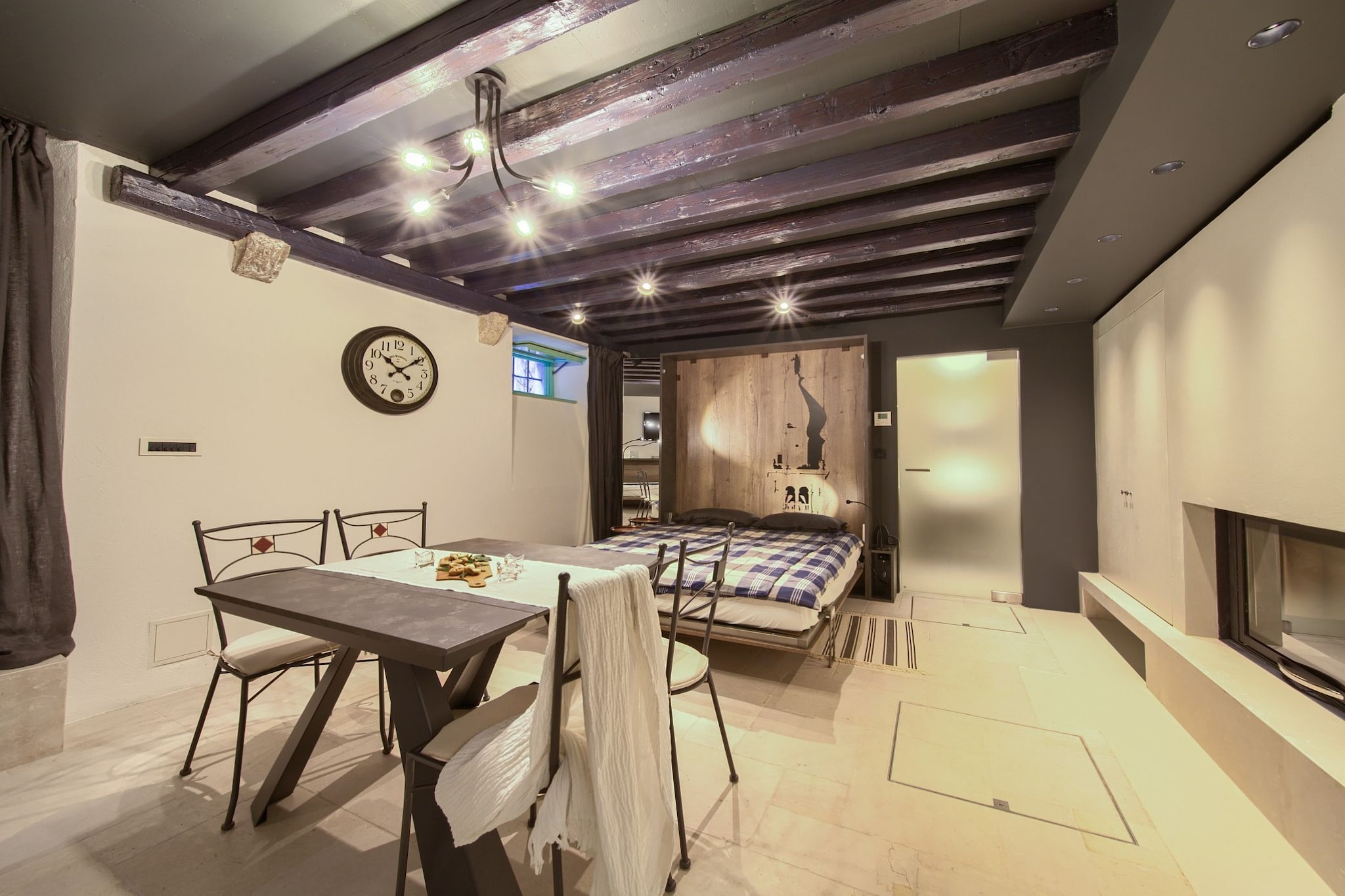 Vibrant and Elegant Downtown Krk Apartments - Studio Apartment (owner 1)-Chambre