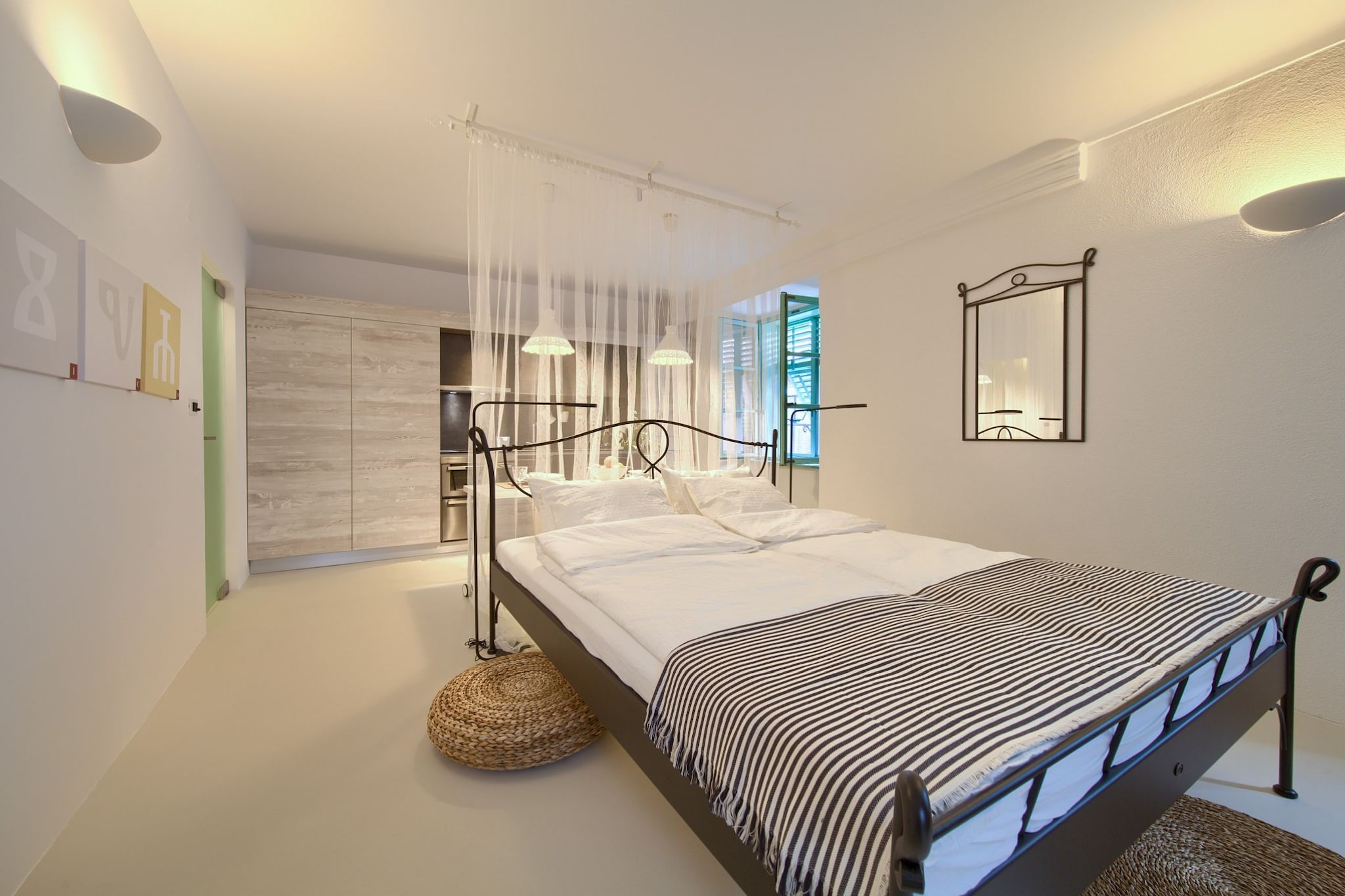 Vibrant and Elegant Downtown Krk Apartments - Classic Studio Apartment (owner 2)-Chambre