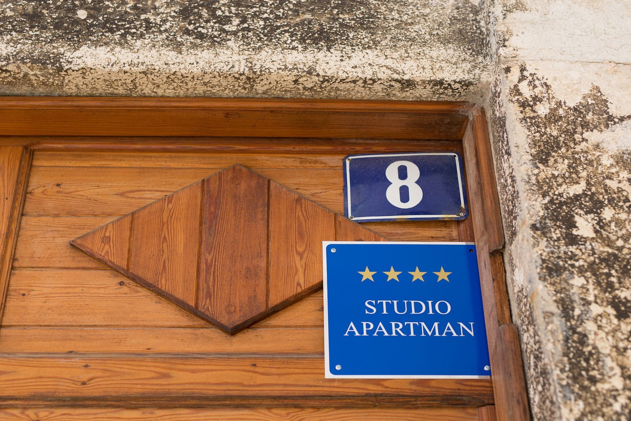 Chic and Charming Krk Downtown Apartments - Classic Studio Apartment (owner Lemon)-Outdoor
