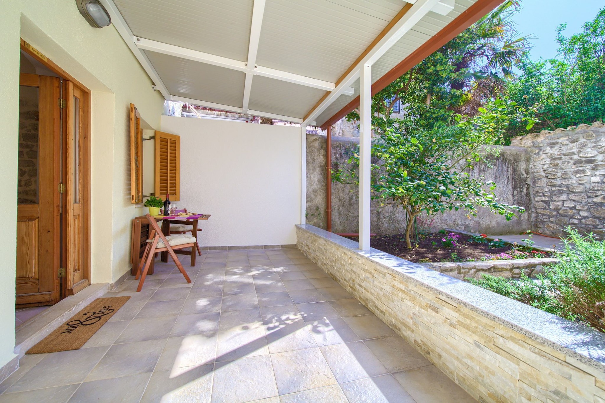 Chic and Charming Krk Downtown Apartments - Classic Studio Apartment (owner Lemon)