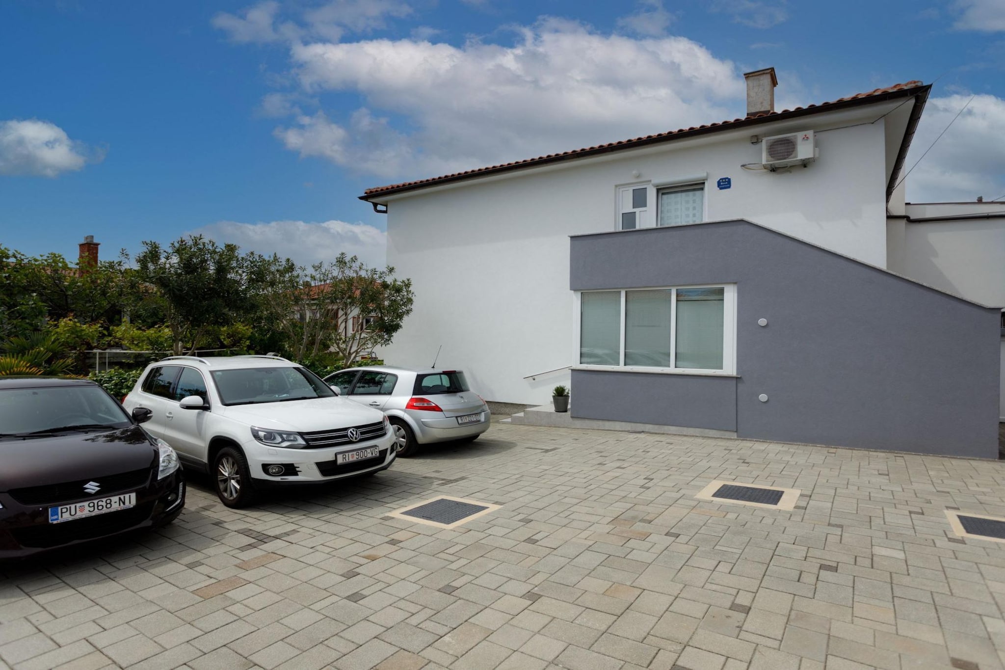 Charming and Tranquil Krk Center Apartment - One Bedroom Apartment with  Balcony-Extérieur