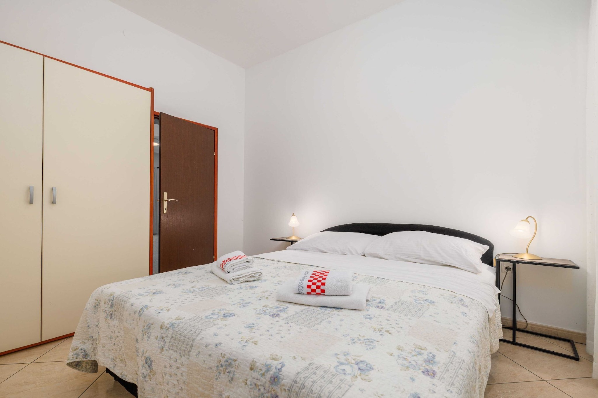 Wonderful Krk Island Stay: Shared Pool, Grill Patio, and Nearby Beaches - Two Bedroom Apartment
