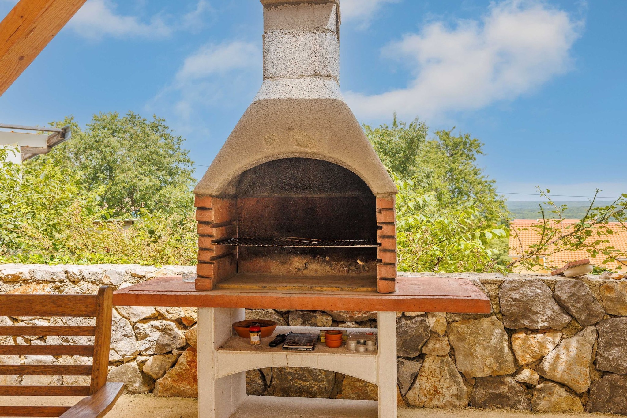 Wonderful Krk Island Stay: Shared Pool, Grill Patio, and Nearby Beaches - Studio Apartment