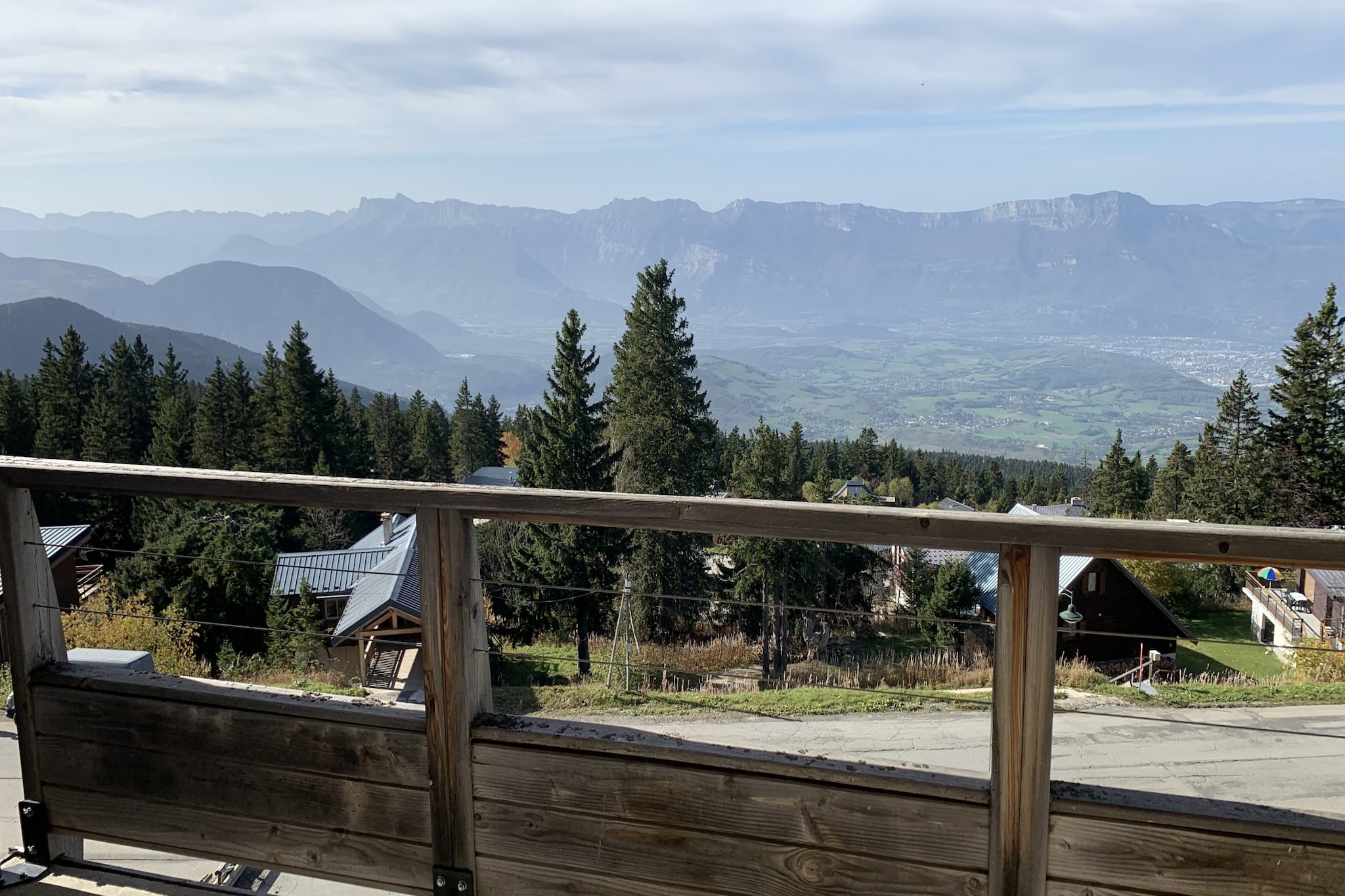 Vercors 2 009-FAMILLE & MONTAGNE appart. 6 pers-Buitenlucht