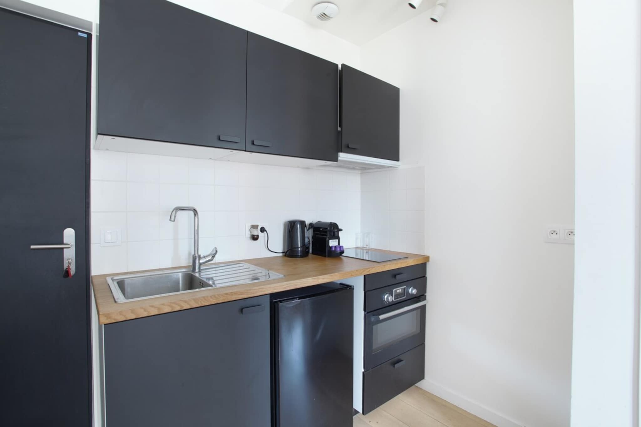 BILLANCOURT 302-Image-tags.
