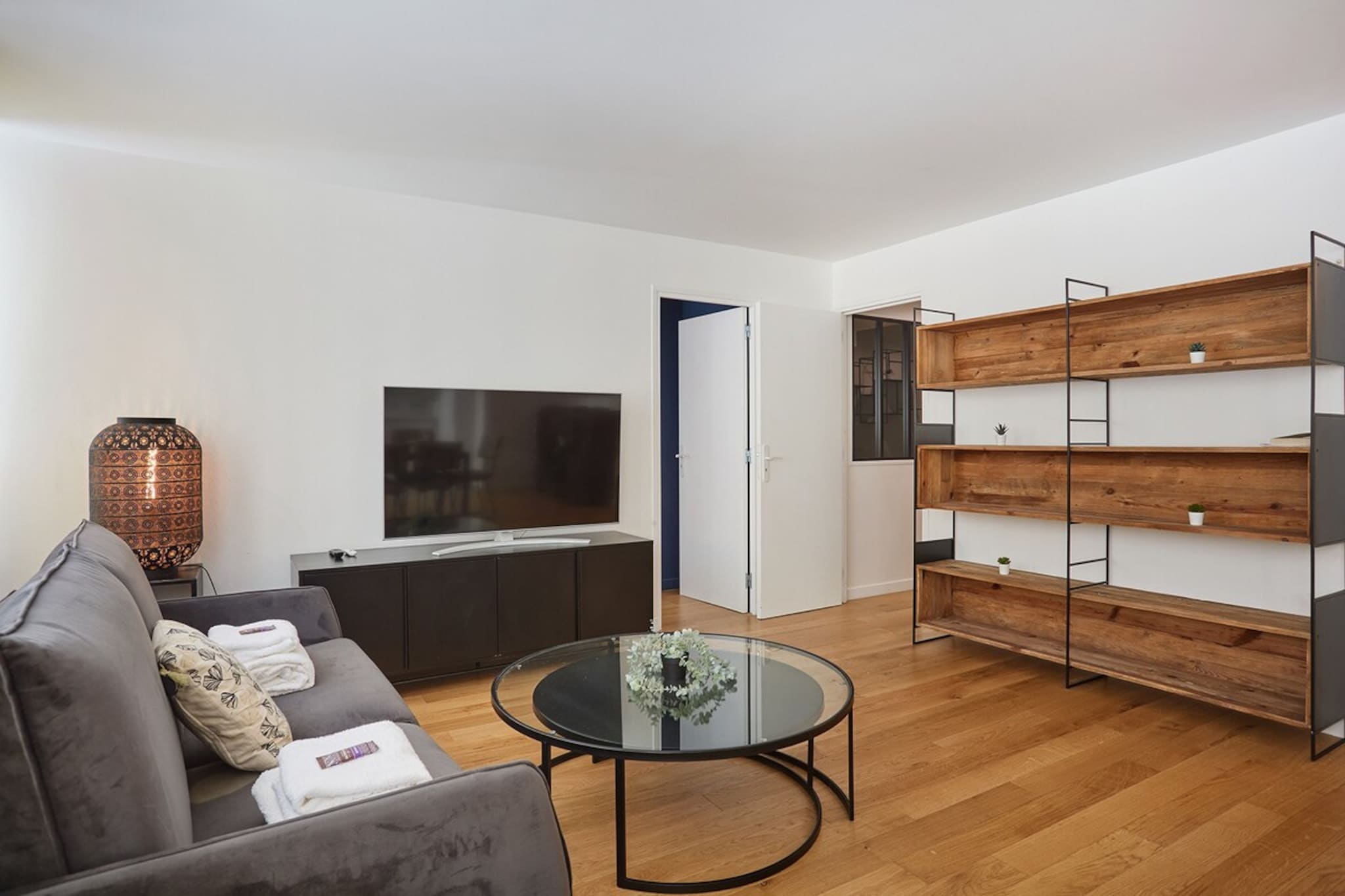 Sublime 3 bedrooms flat center of Paris Montmartre