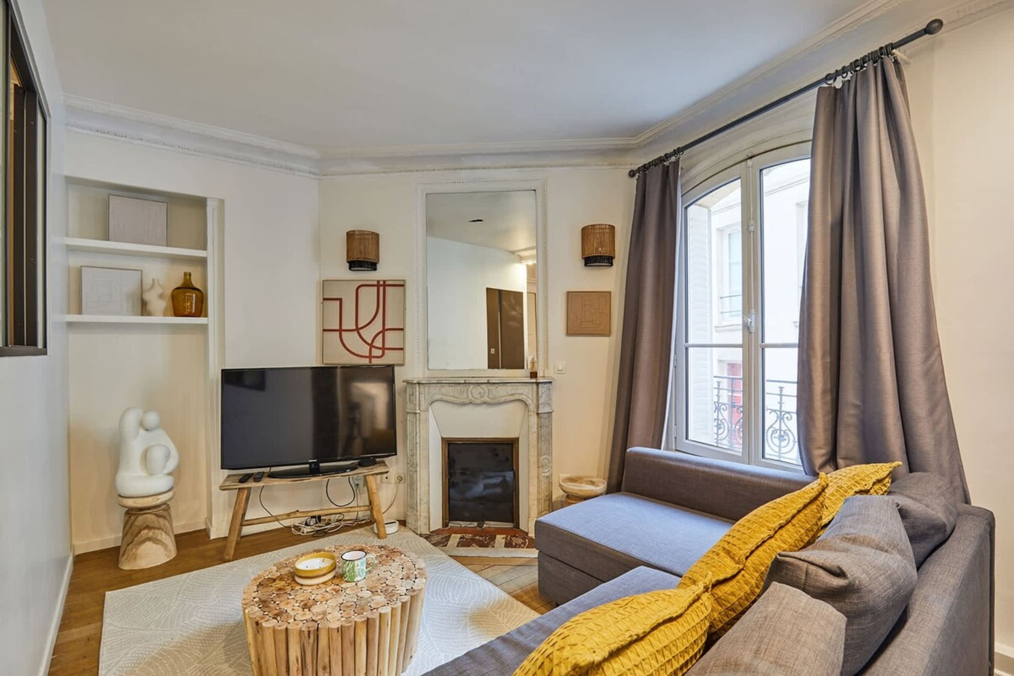 Charming Apartment Center of Paris by Studio Prestige