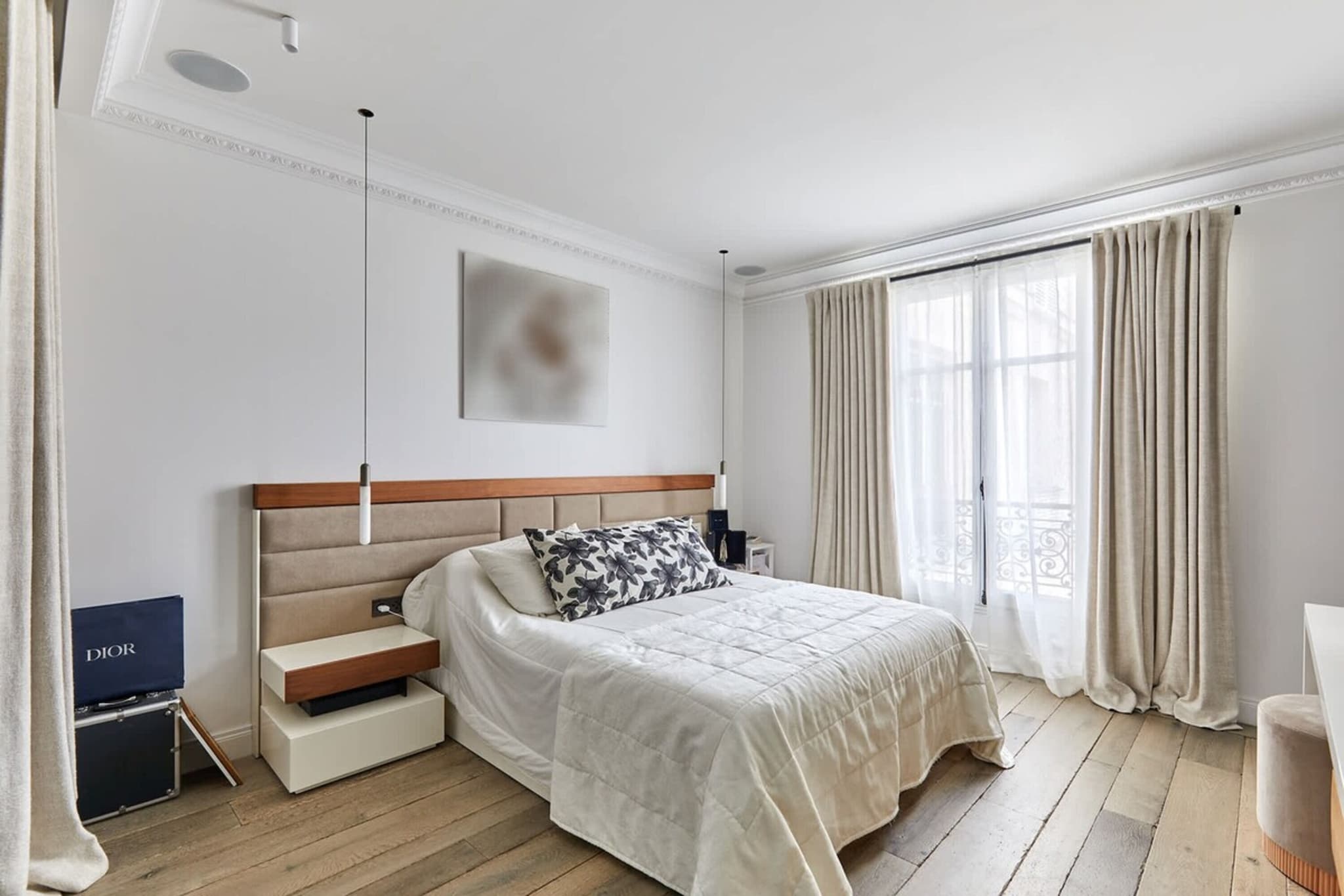 PEREIRE 58-Bedroom