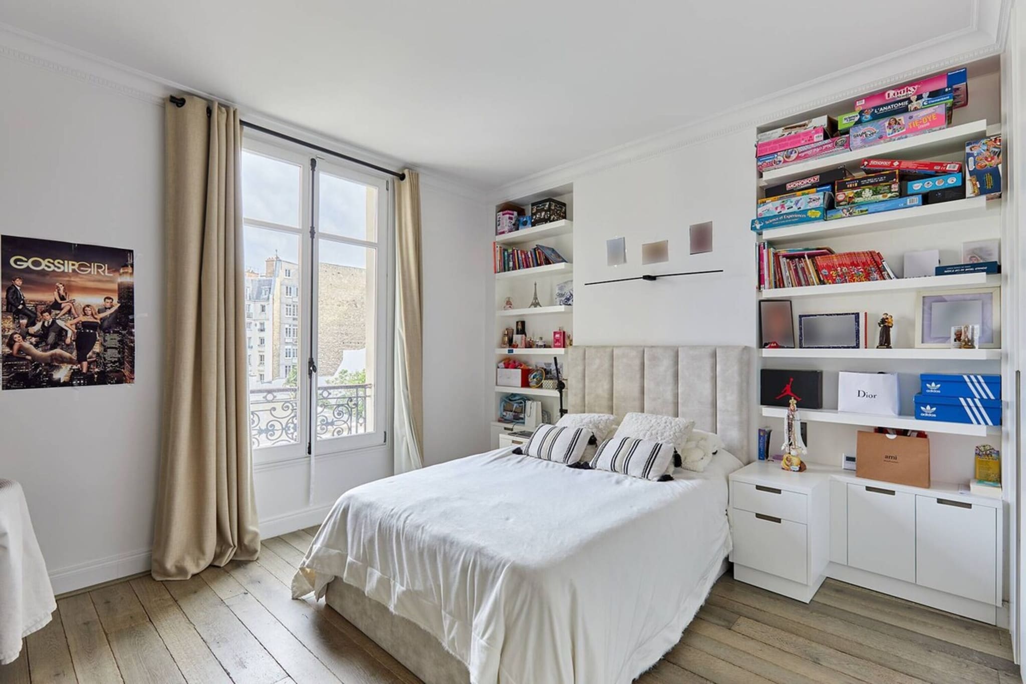 PEREIRE 58-Bedroom