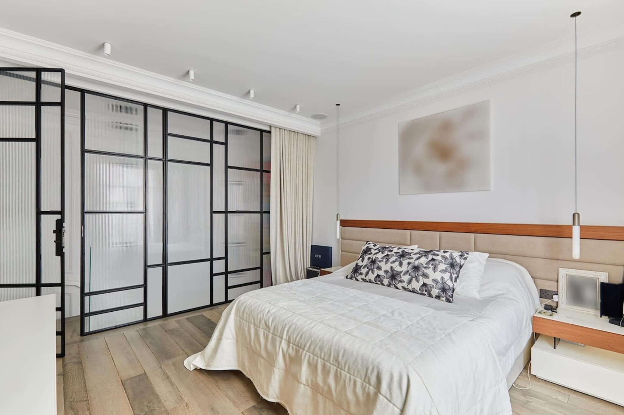 PEREIRE 58-Bedroom