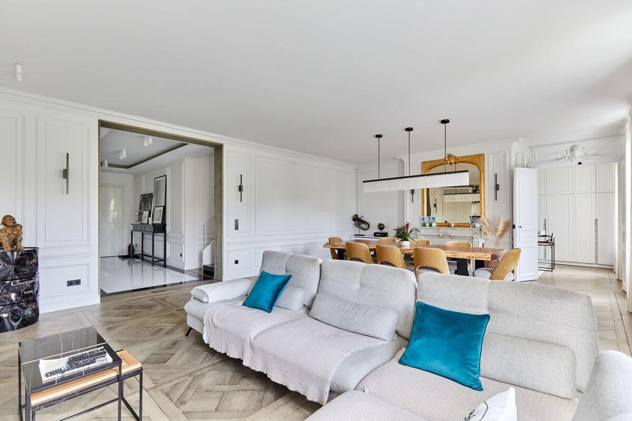 PEREIRE 58-Living room