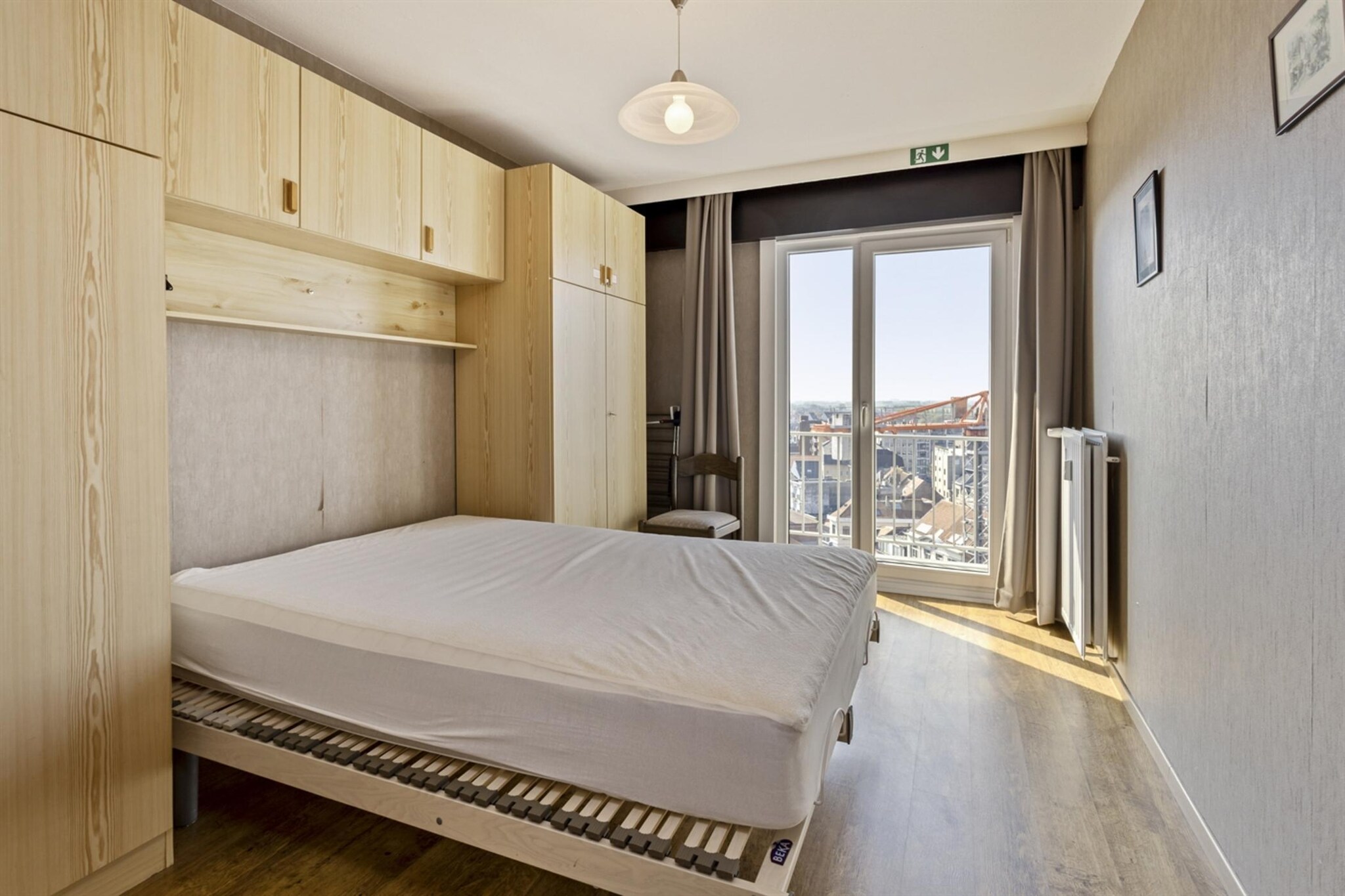 On the 8th floor: (hall(toilet), Living room(double sofa bed, TV(flatscreen, smart TV), dining table), open kitchen(stove, hob(electric), coffee machine(espresso), oven, microwave, fridge-freezer), bedroom(double bed(160 x 200 cm)), bedroom(bunk bed(140 x 200 cm)), bathroom(bath tub, shower, washbasin, toilet))\n\nwashing machine, terrace, lift