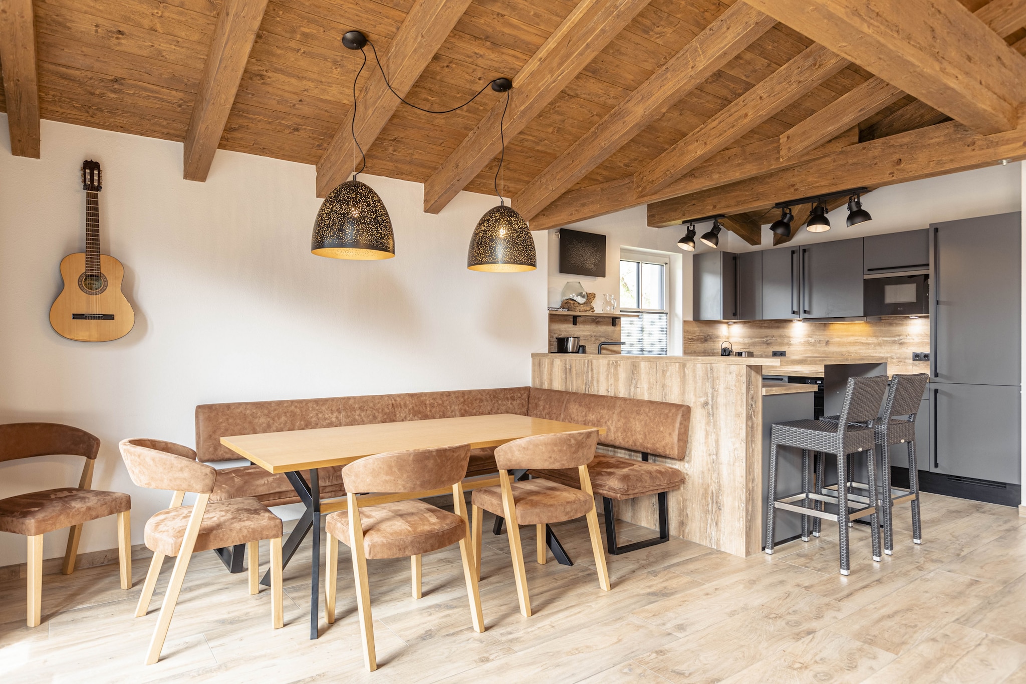 Tauernlodges Uttendorf 4A-Dining room
