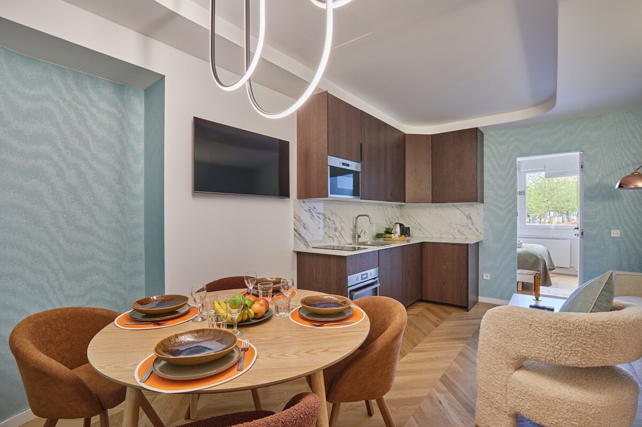 Superb apartment for 4 people, fully air-conditioned, fully equipped and tastefully decorated. In the heart of Paris, a few meters from Montparnasse train station. Guests can enjoy nearby restaurants and cafes. Public transport will allow you to access the most beautiful sites in the capital. My accommodation is central and ideal for a Parisian getaway with family or friends
The space
Fully equipped 35 m2 apartment
You will appreciate the tranquility of the place, its comfort and the chic atmosphere.
Warm atmosphere with 1 bedroom
1 bathroom with shower, toilet.
The living room is composed of a sofa bed, a coffee table, and a dining table for 4 people.
Fully equipped kitchen for your stay (microwave, hob, refrigerator, Nespresso machine, washer-dryer).
Ironing equipment and hair dryer available in the apartment.
Sheet & Towel in the apartment.
My accommodation is perfect for stays with family or friends.
Everything has been thought of down to the smallest detail to offer travelers maximum comfort.
The cleaning fee includes fresh linens and towels for each guest and cleaning is carried out by a professional housekeeper.
Guest access
Travellers have access to the entire flat
Other things to note
ADDITIONAL Services (optional)
• Baby bed: Price - 60€