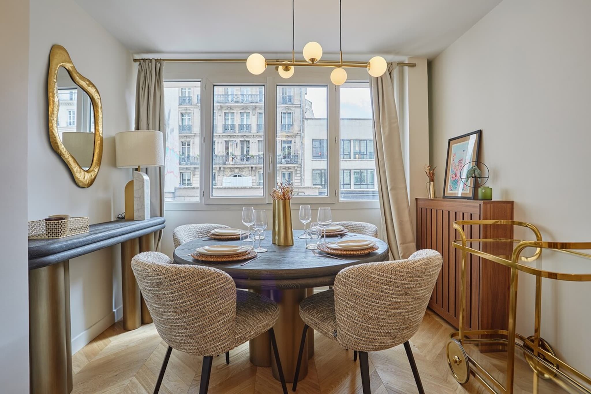 Apartment in the Center of Paris