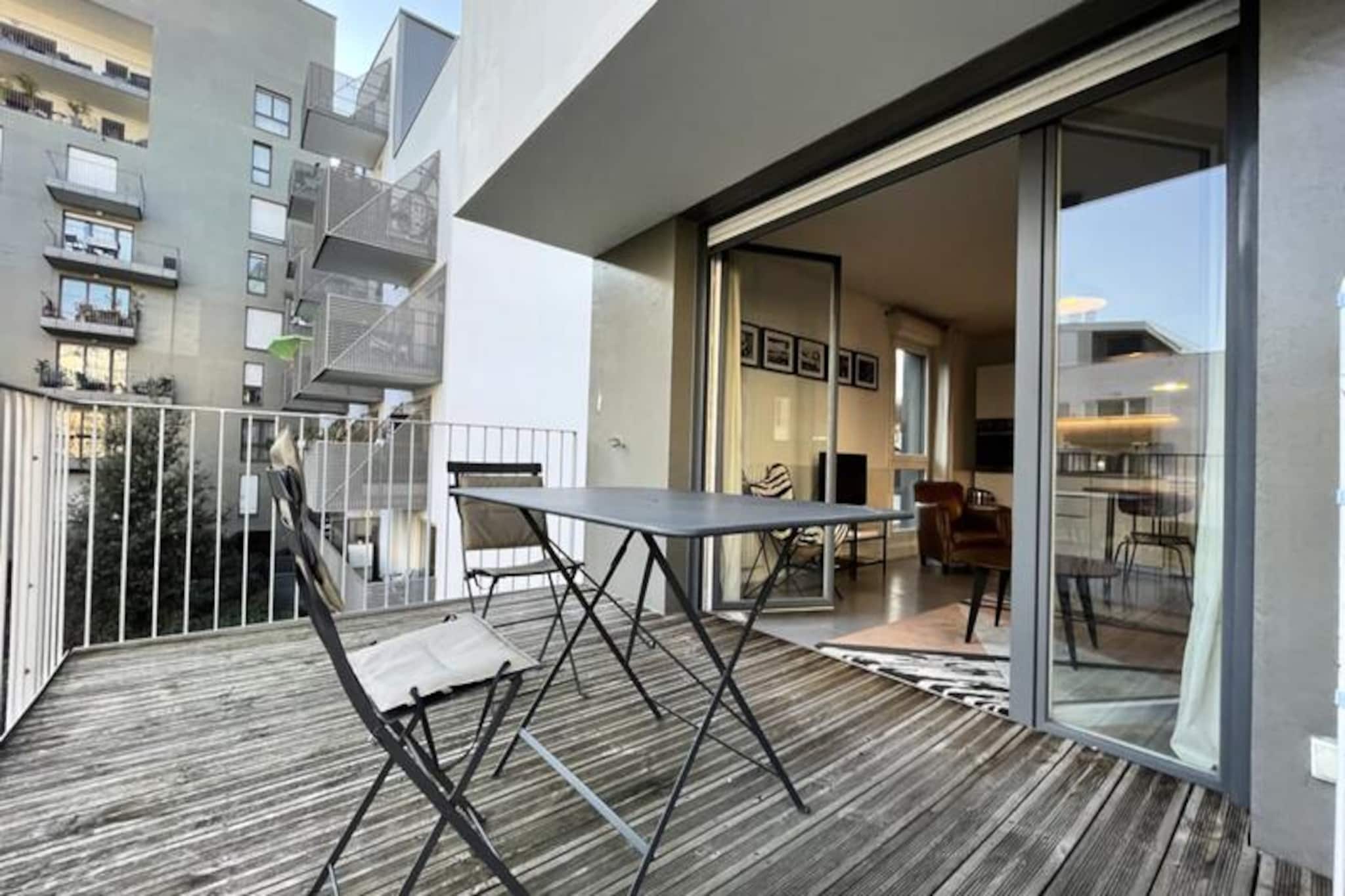 Appartement Rayonnant Et Moderne Très Bien Situé, Proche De La Cité Du Vin-Image-tags.