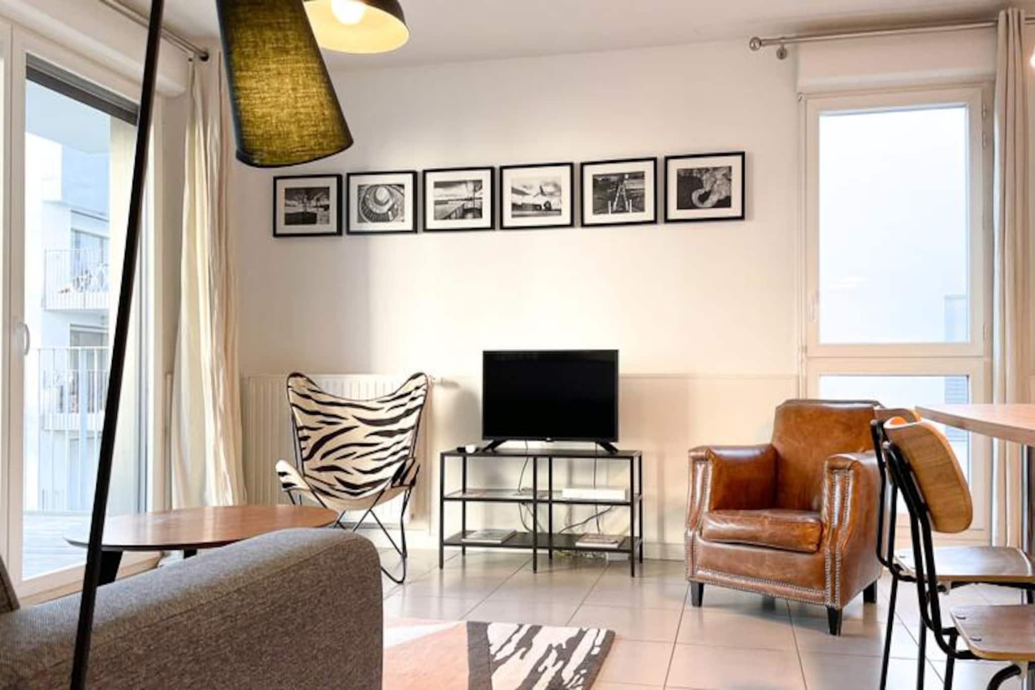 Appartement Rayonnant Et Moderne Très Bien Situé, Proche De La Cité Du Vin-Image-tags.